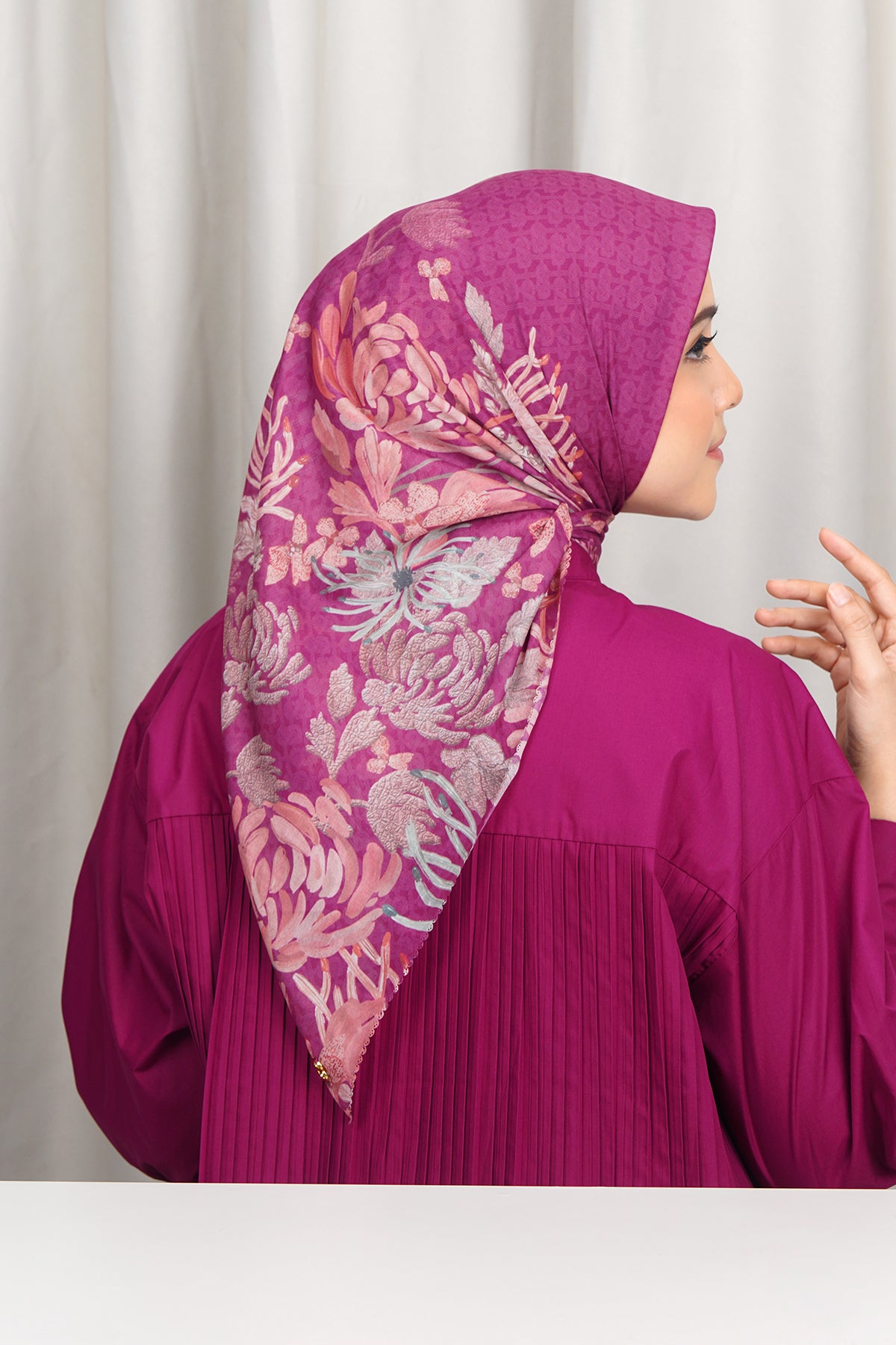 Hermosa Square - Lewisia