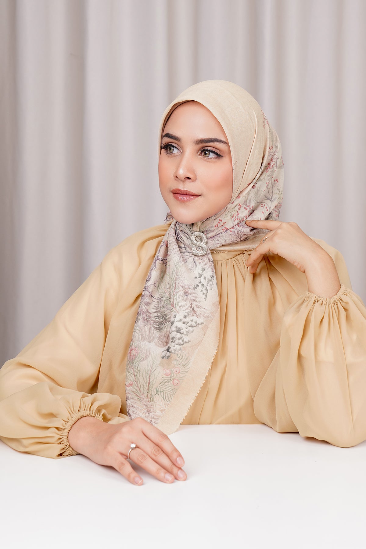 Holiday Square - Egg Nog