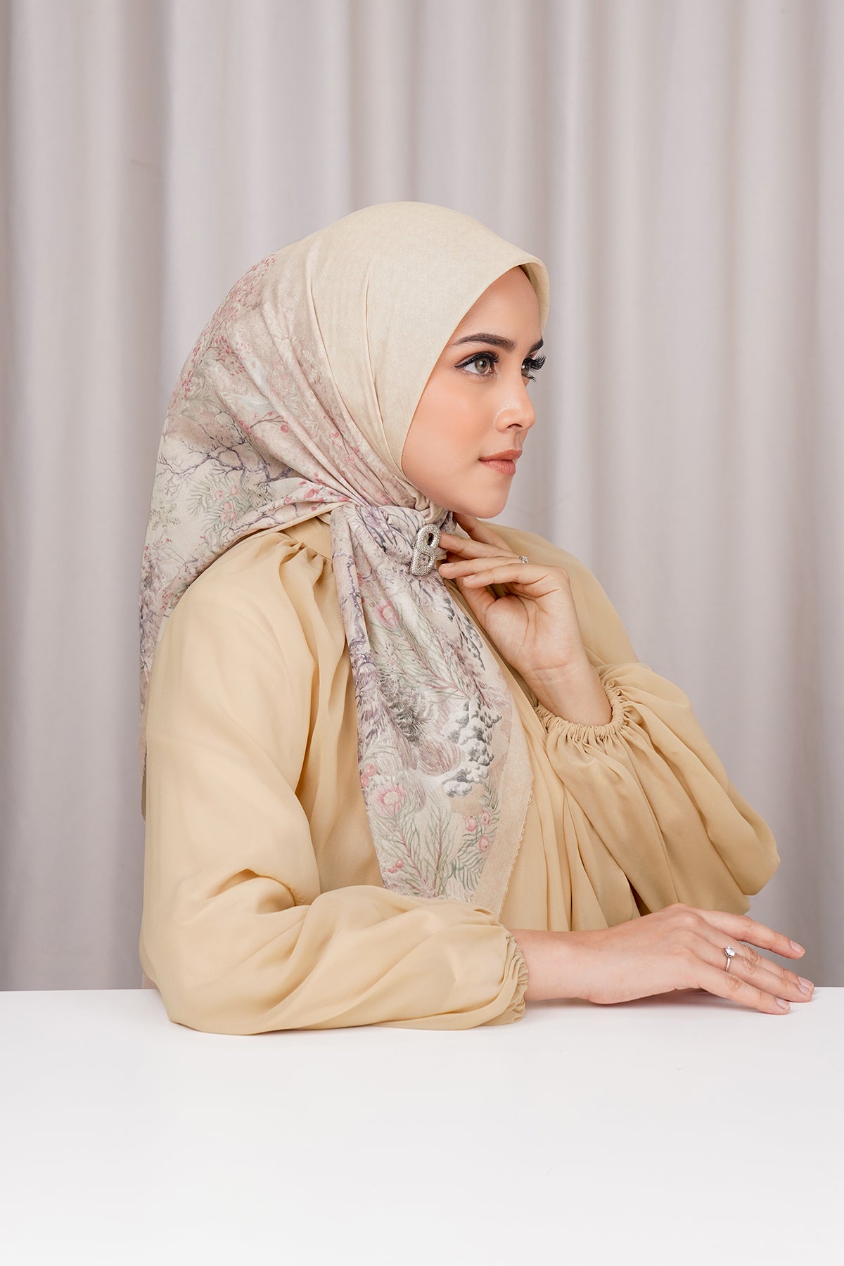 Holiday Square - Egg Nog