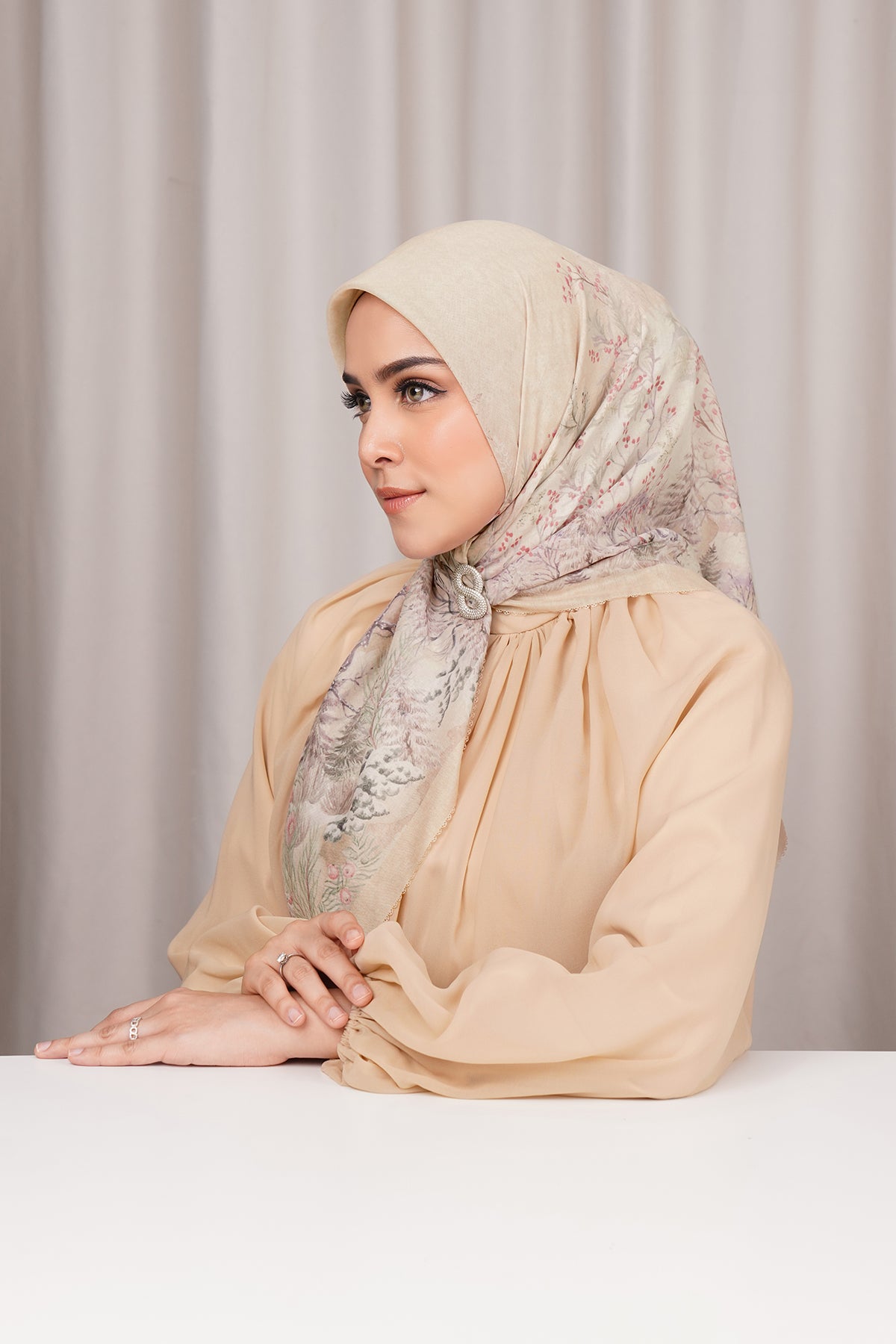 Holiday Square - Egg Nog