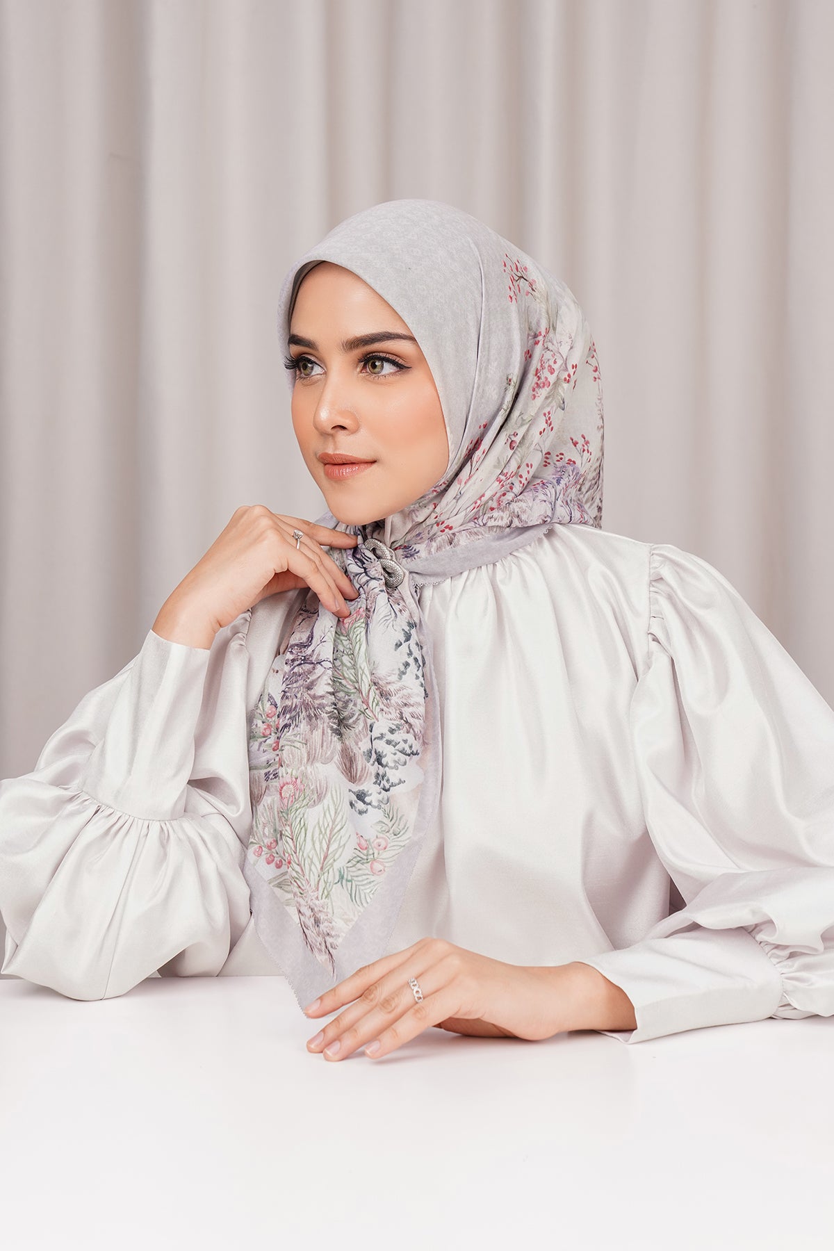 Holiday Square - Shadow