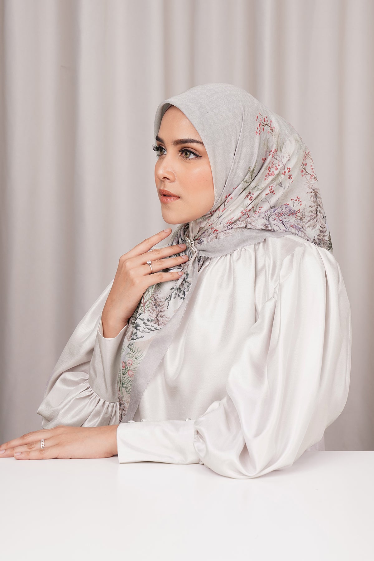 Holiday Square - Shadow