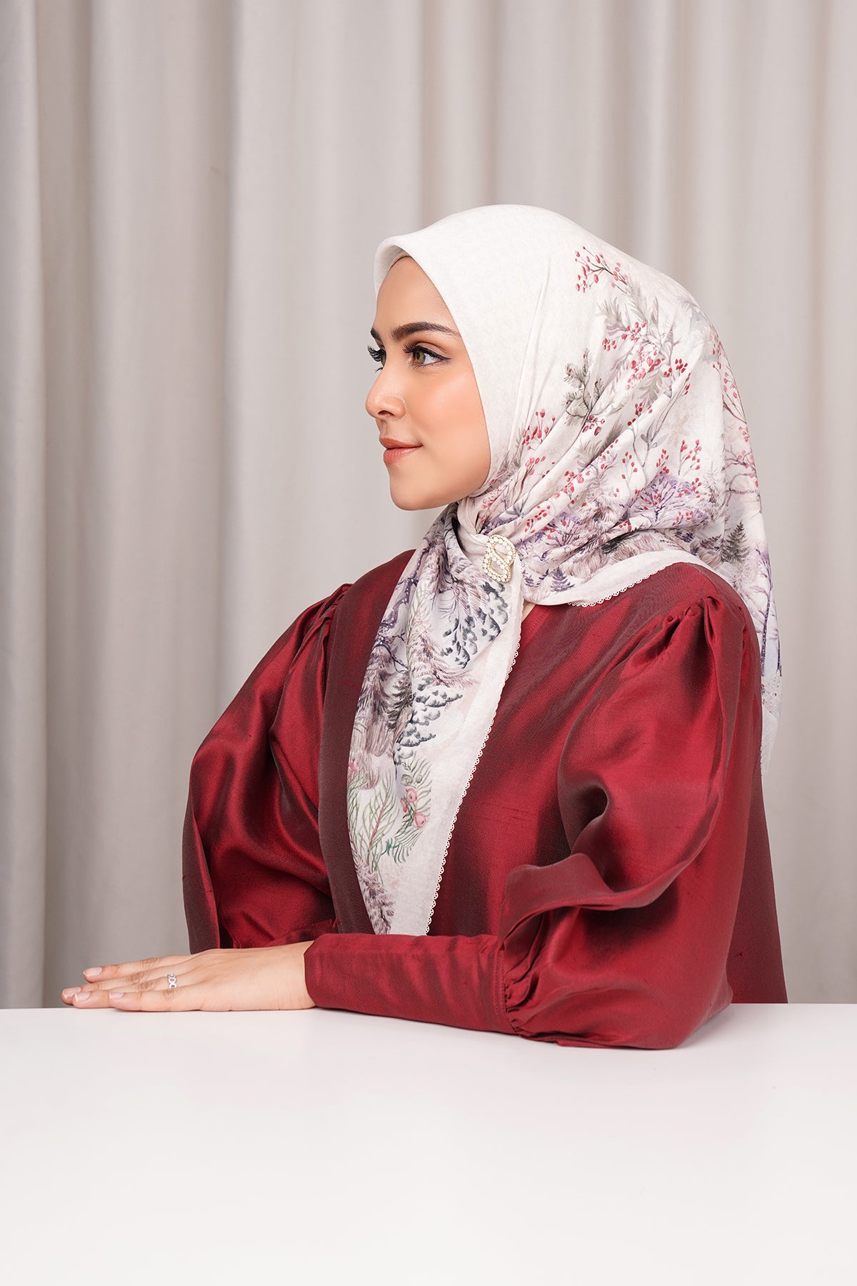 Holiday Square - Snow