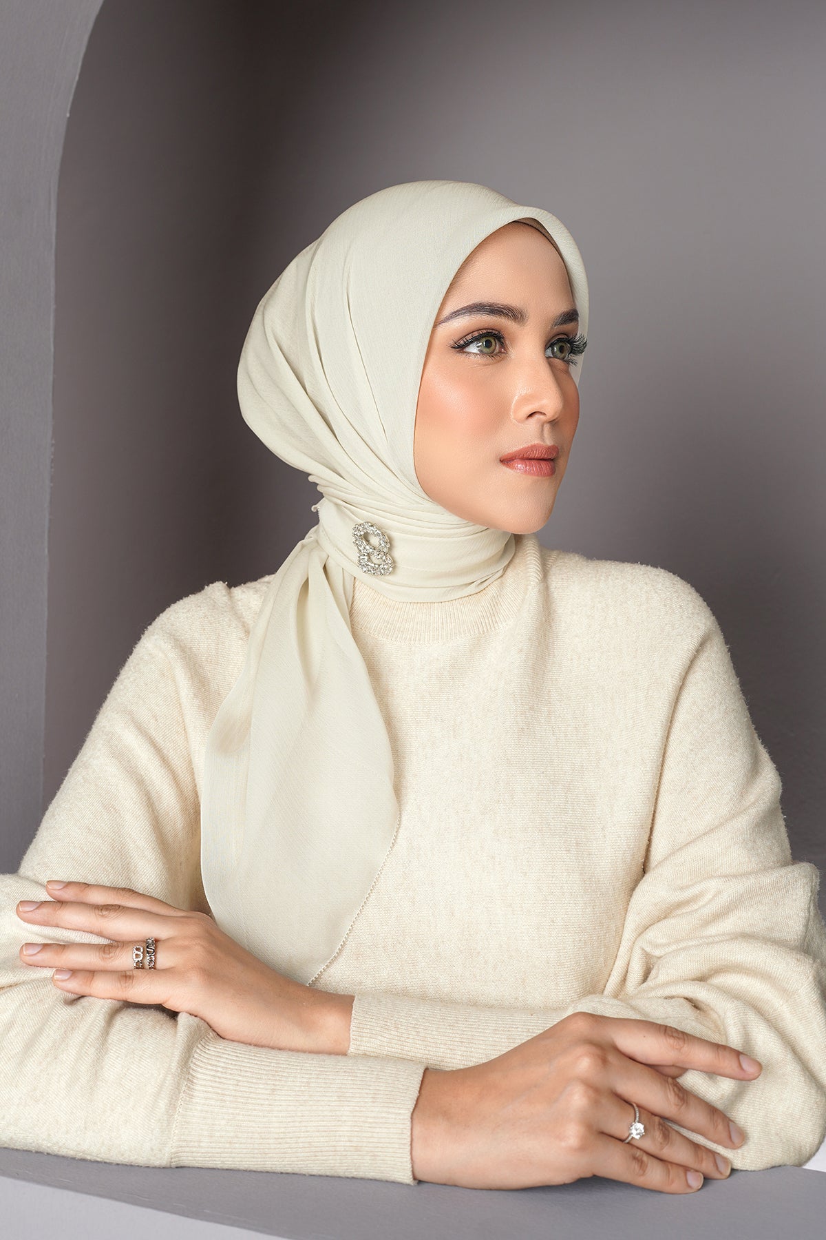 Kelly Square in Cream Cheese