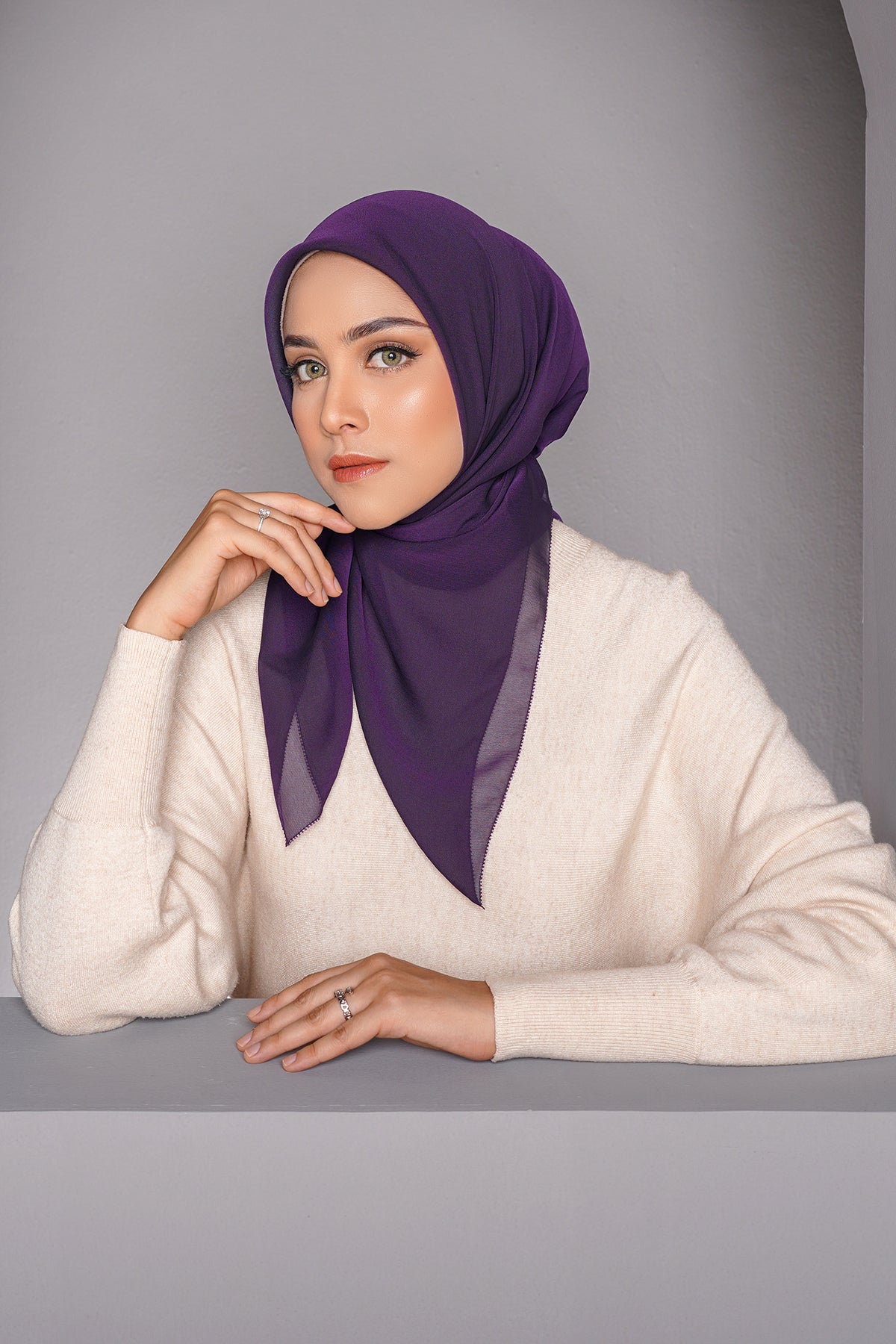 Derin Mor'da Kelly Meydanı