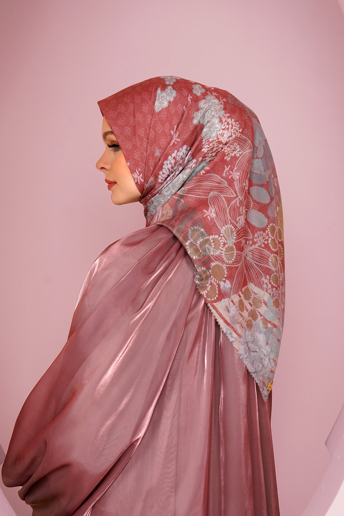 Kimmonia Square - Chili Oil