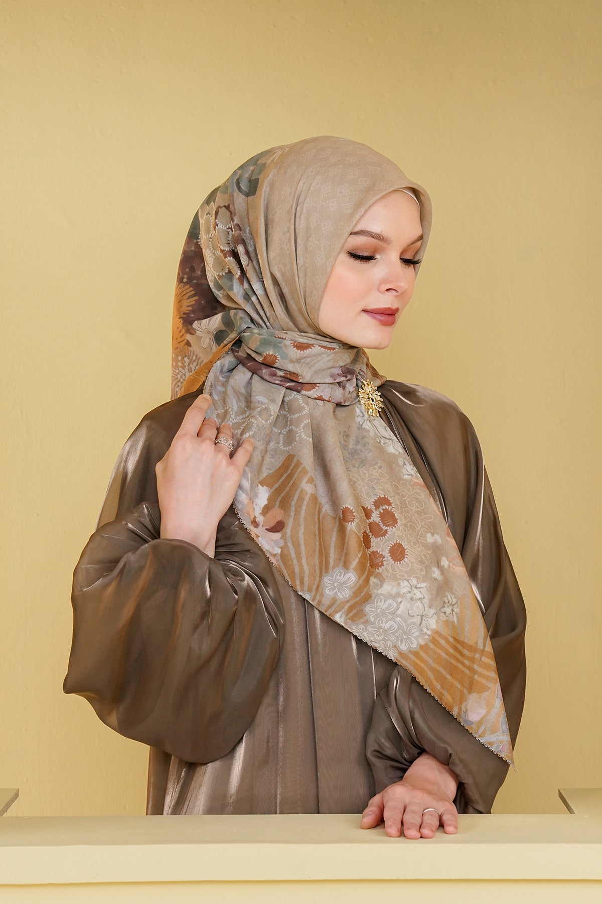 Kimmonia Kare - Sütlü Çay