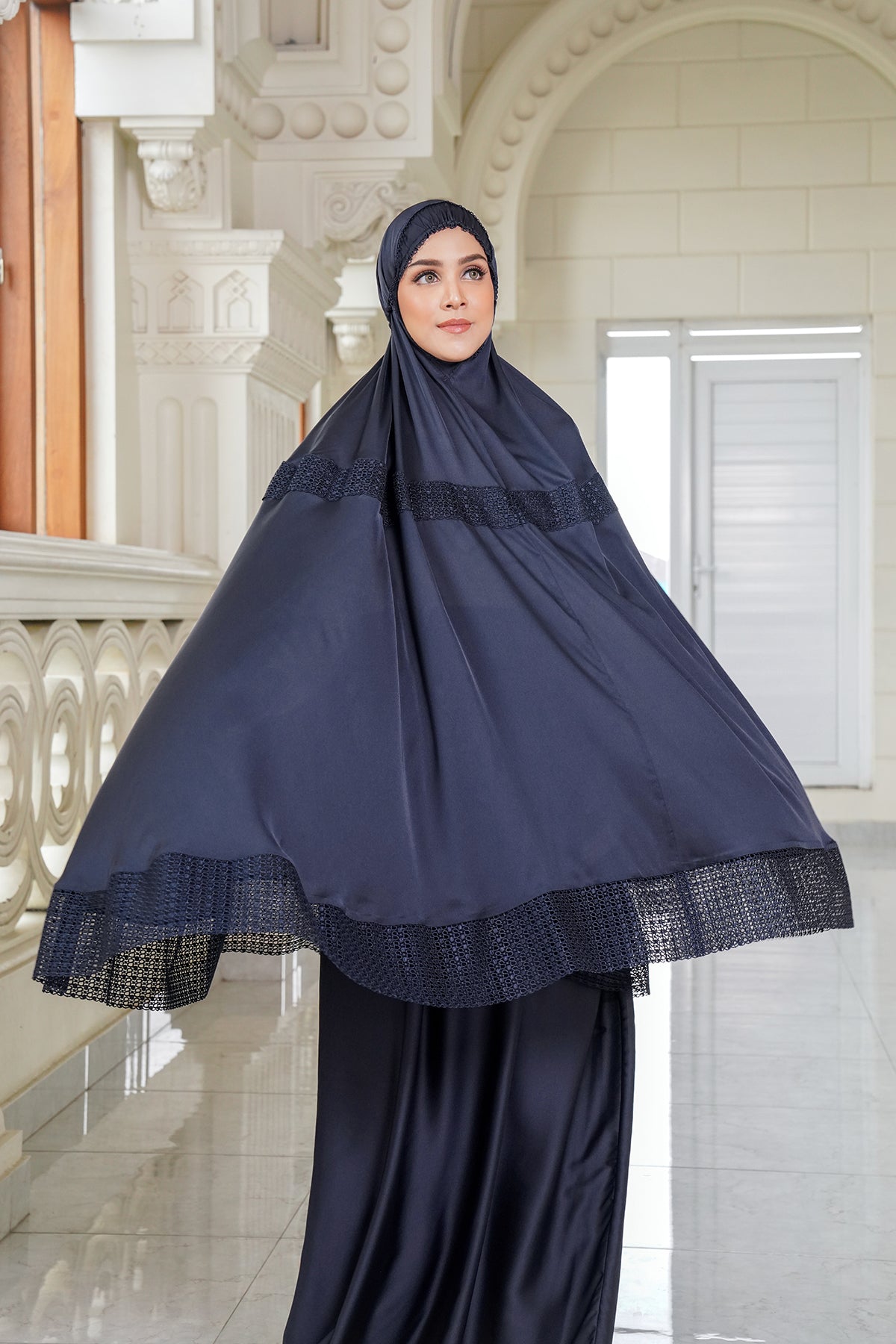 Lavish Prayer Robe - Dark Sapphire