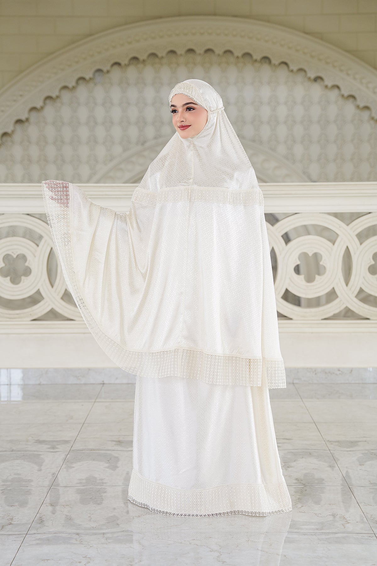 Lavish Tapis Prayer Robe - Tofu