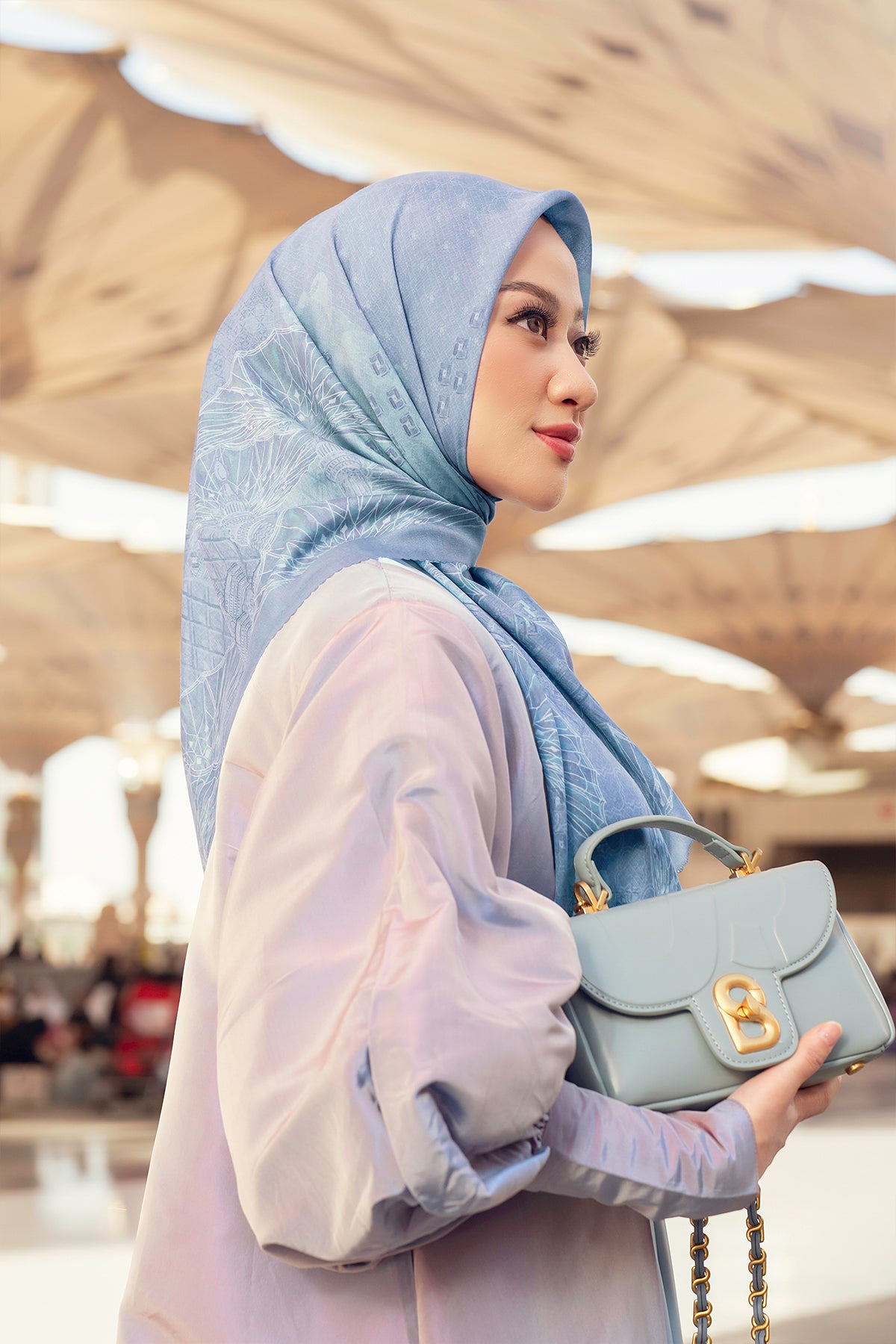 Medina 2 Square - Loyal