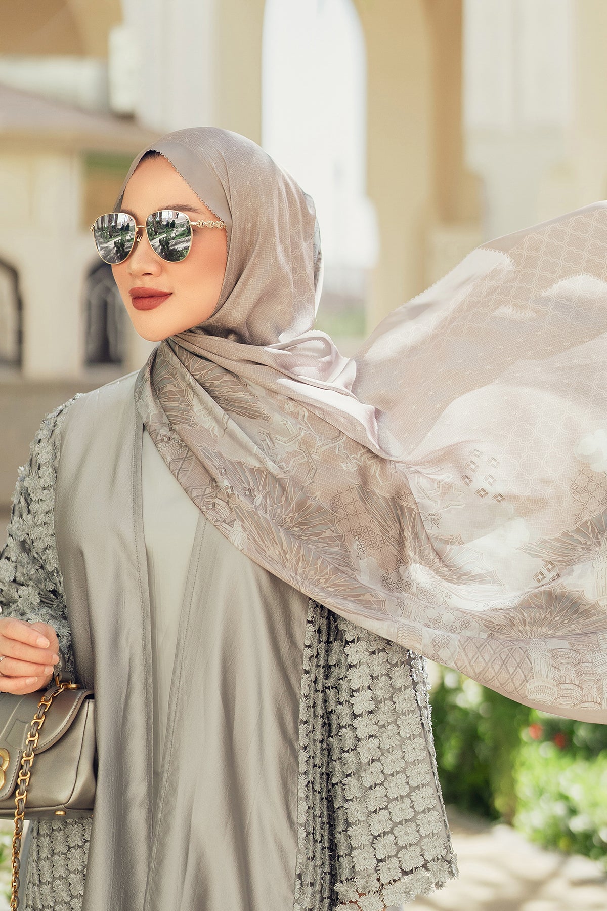 Medina 2 Saten Şal - Düşünceli