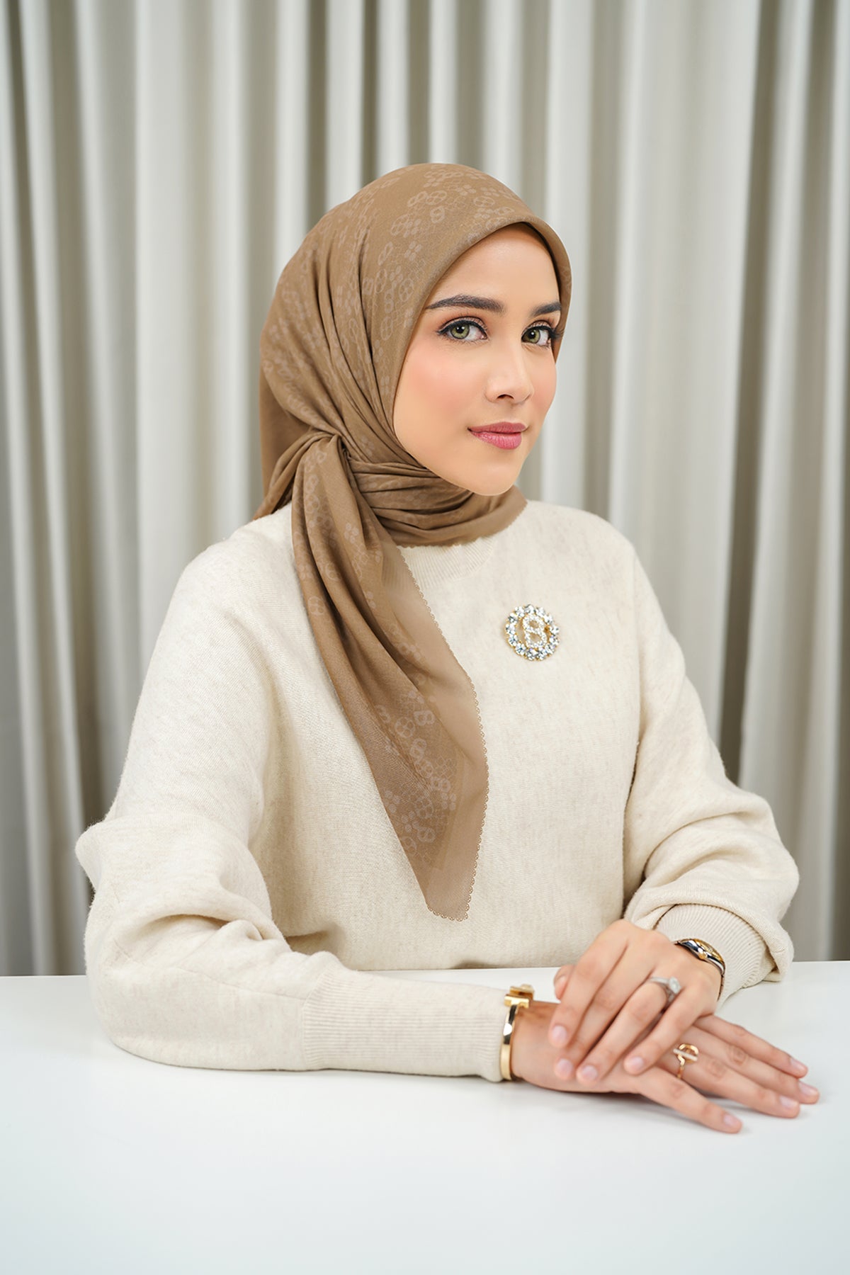 Monogram Scramble Vual Kare - Chai Çayı