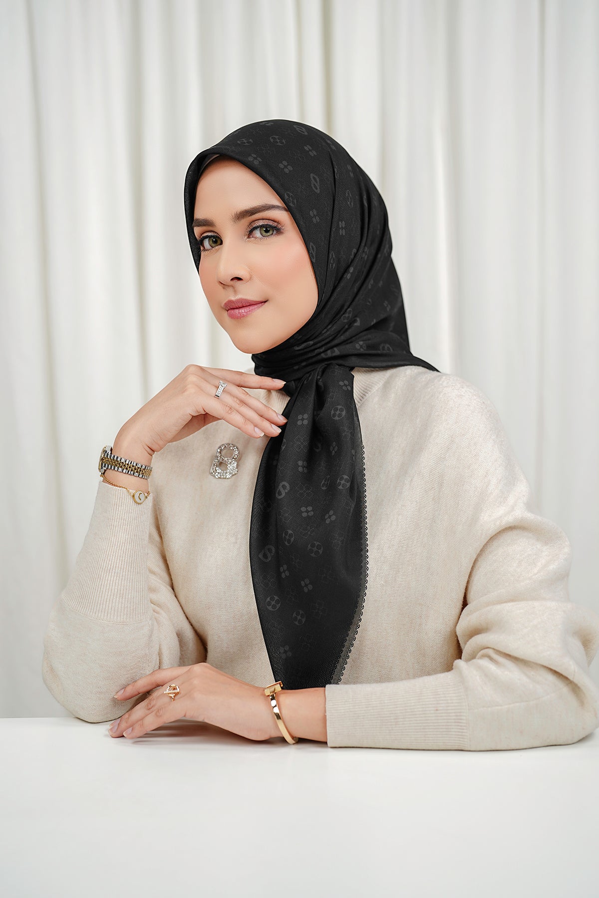 Monogram Vual Kare - Havyar