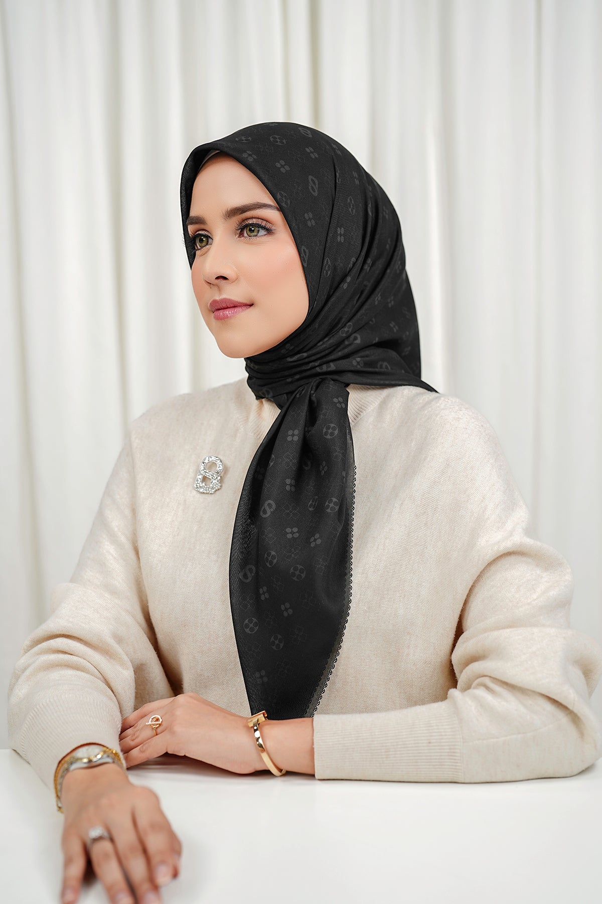 Monogram Vual Kare - Havyar