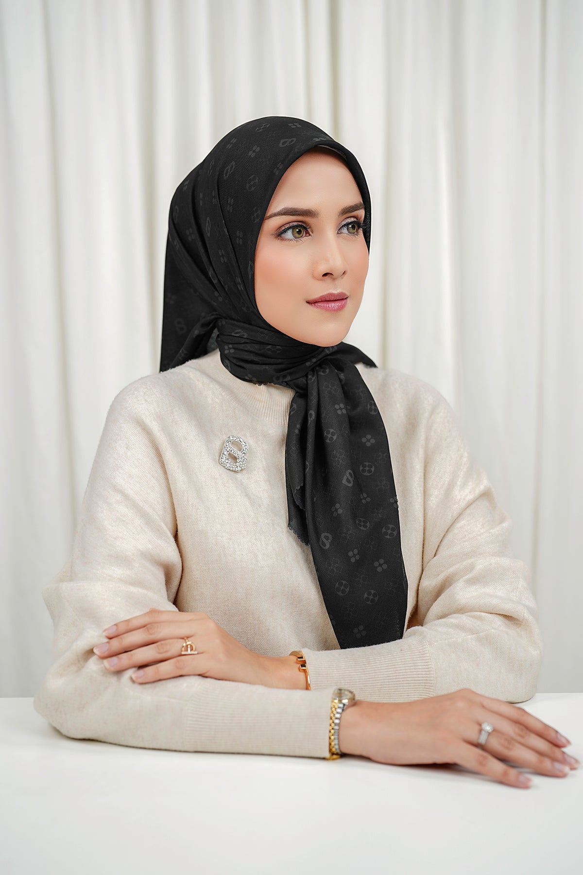 Monogram Vual Kare - Havyar