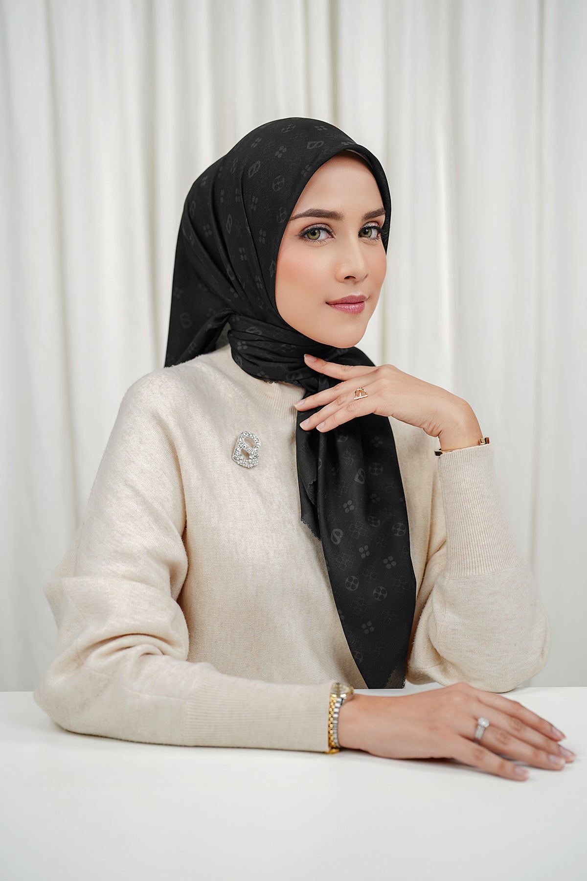 Monogram Vual Kare - Havyar