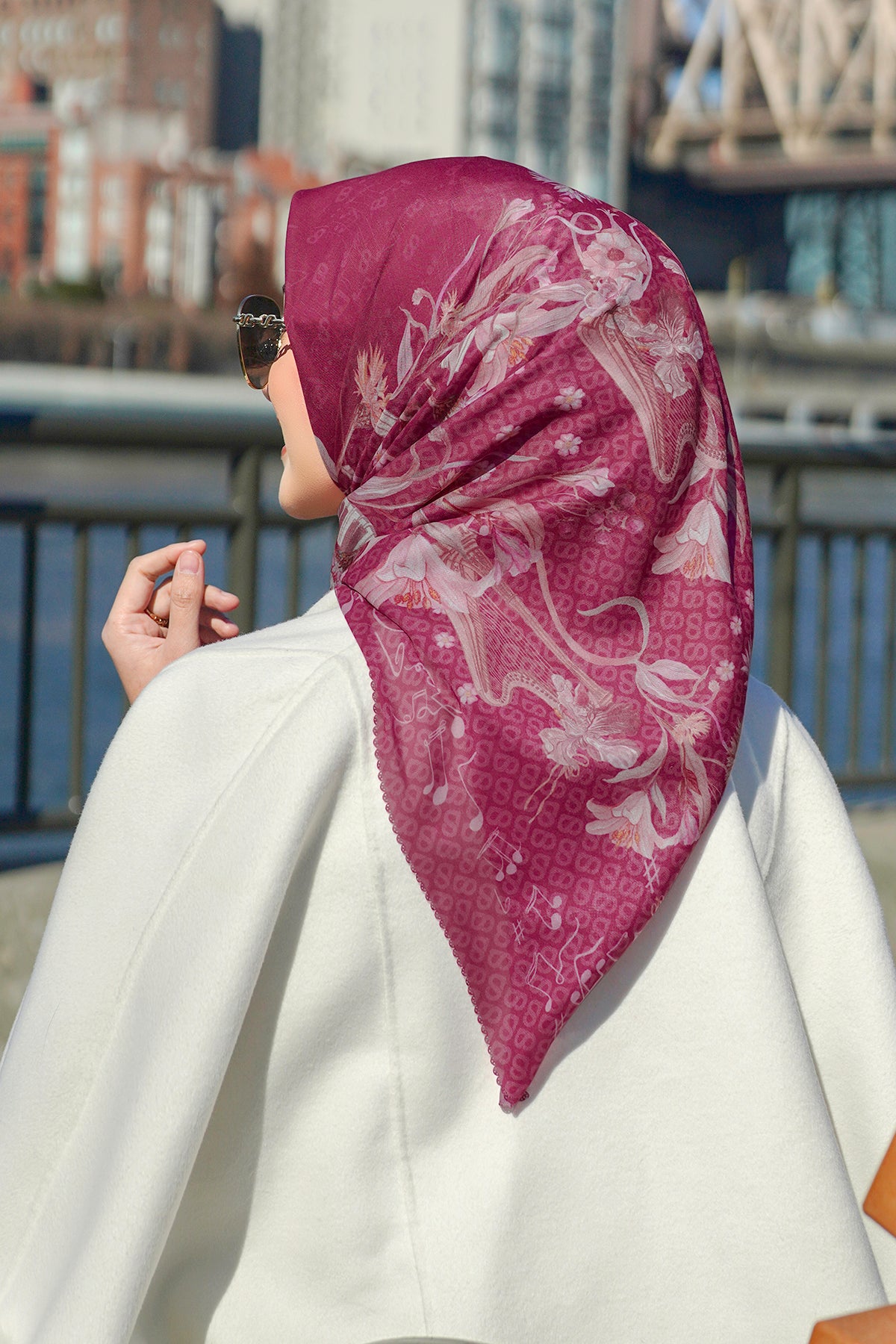 Nada 2 Square - Maracas