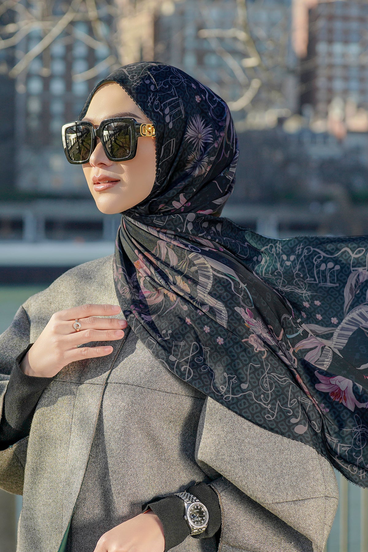 Nada 2 Satin Shawl - Piano