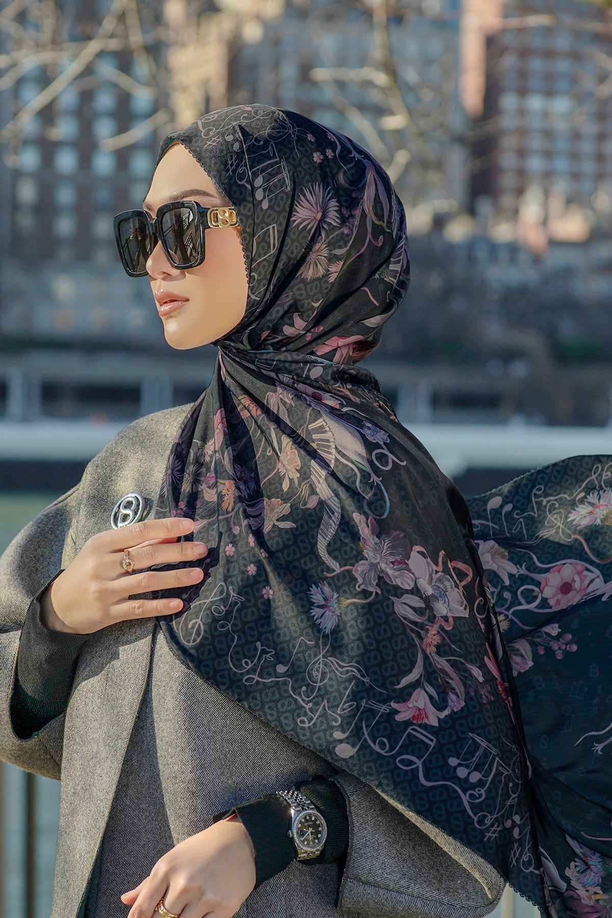 Nada 2 Satin Shawl - Piano