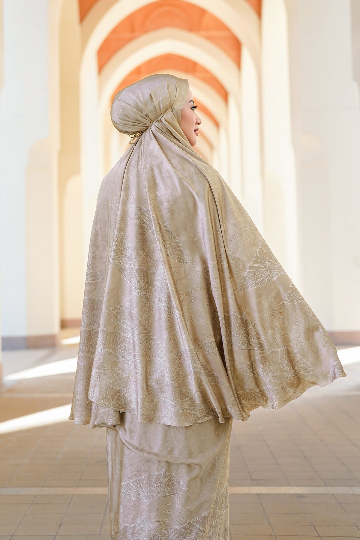 Medina 2 Prayer Robe - Generous