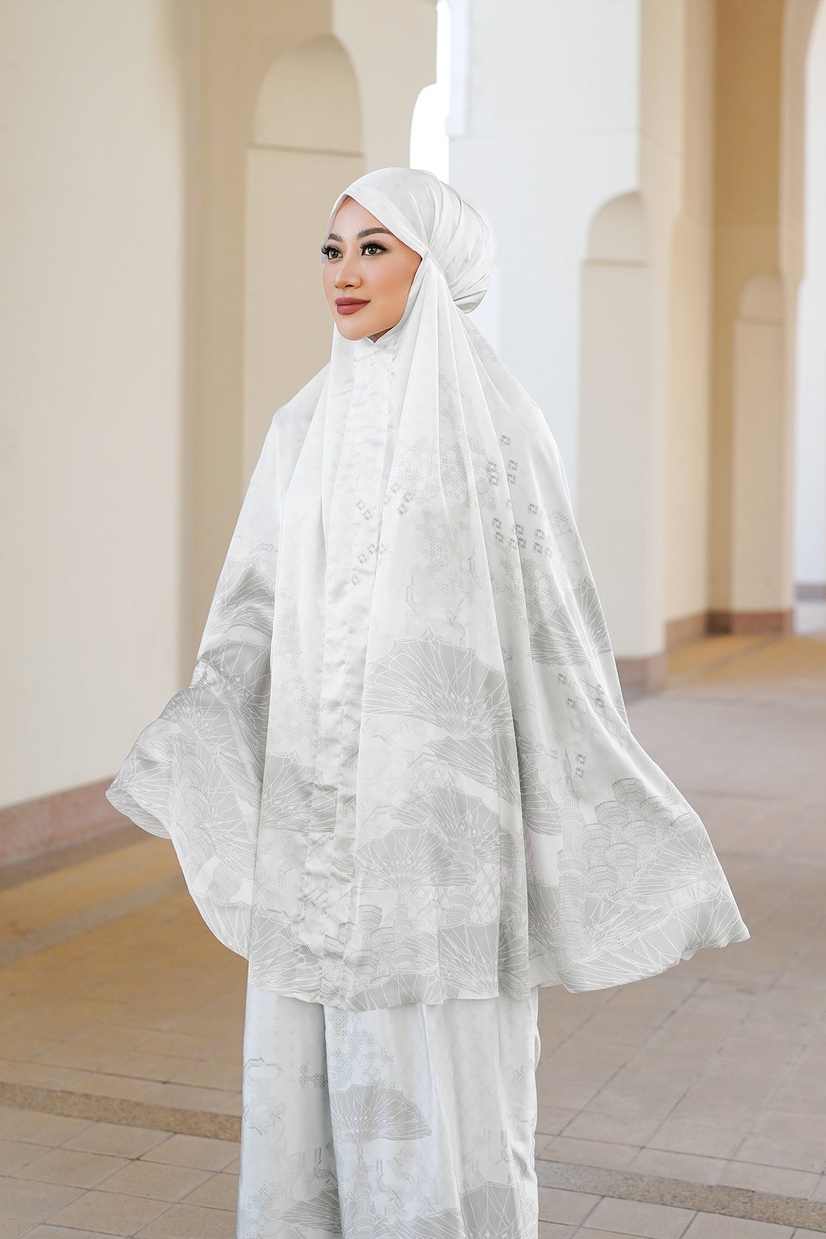 Medina 2 Prayer Robe - Serenity
