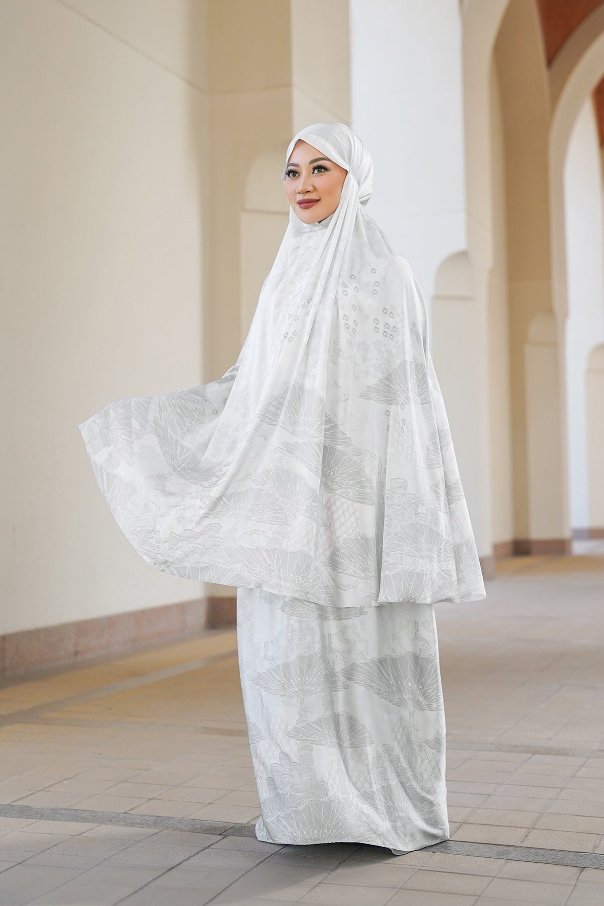 Medina 2 Prayer Robe - Serenity