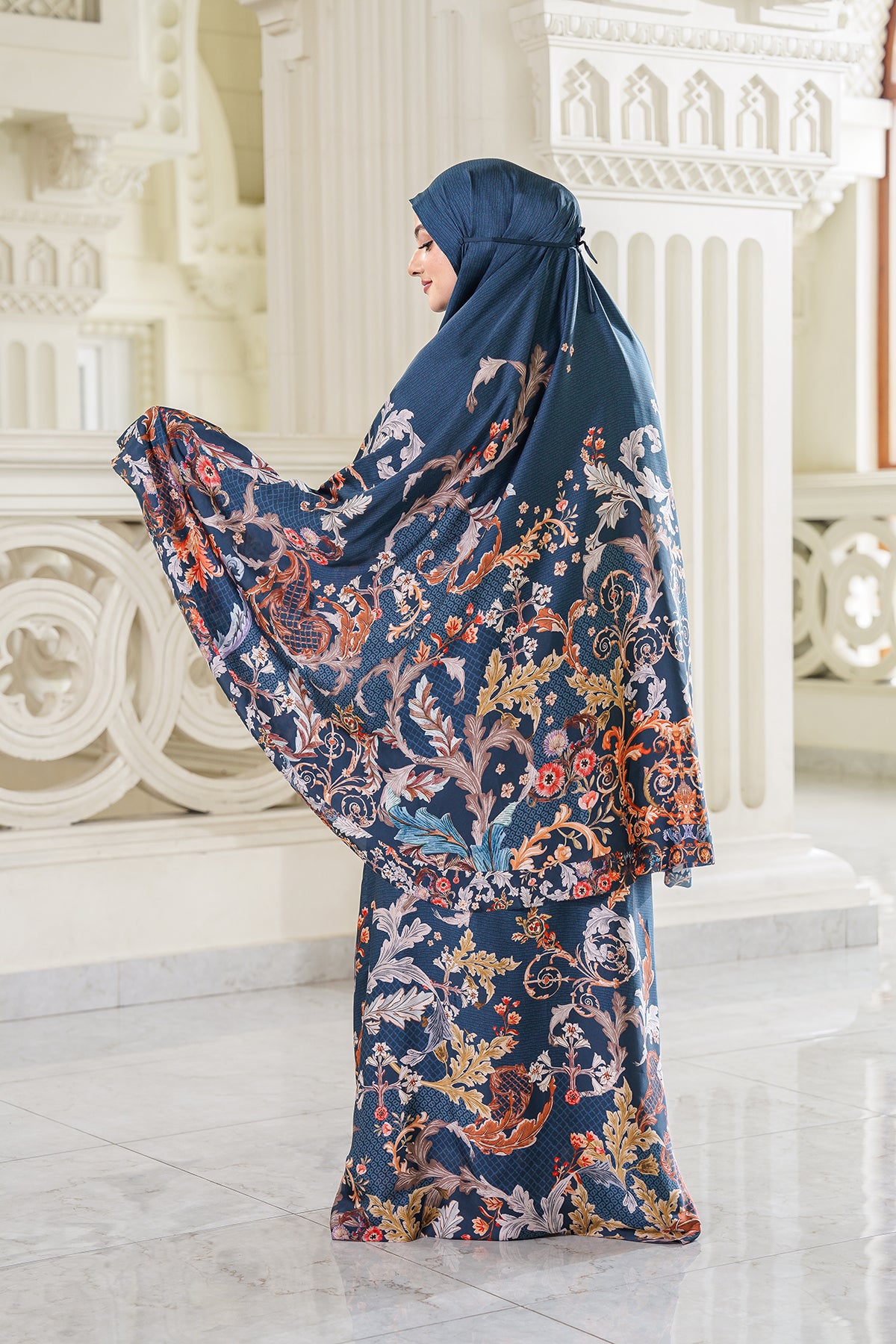 Royale - Grandeur Prayer Robe - Prussian