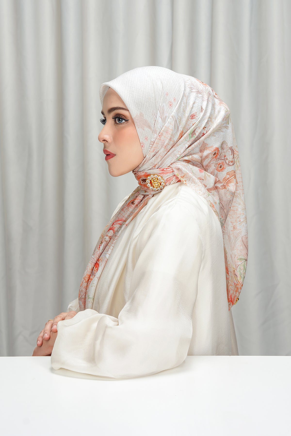 Royale - Grandeur Square - Alabaster