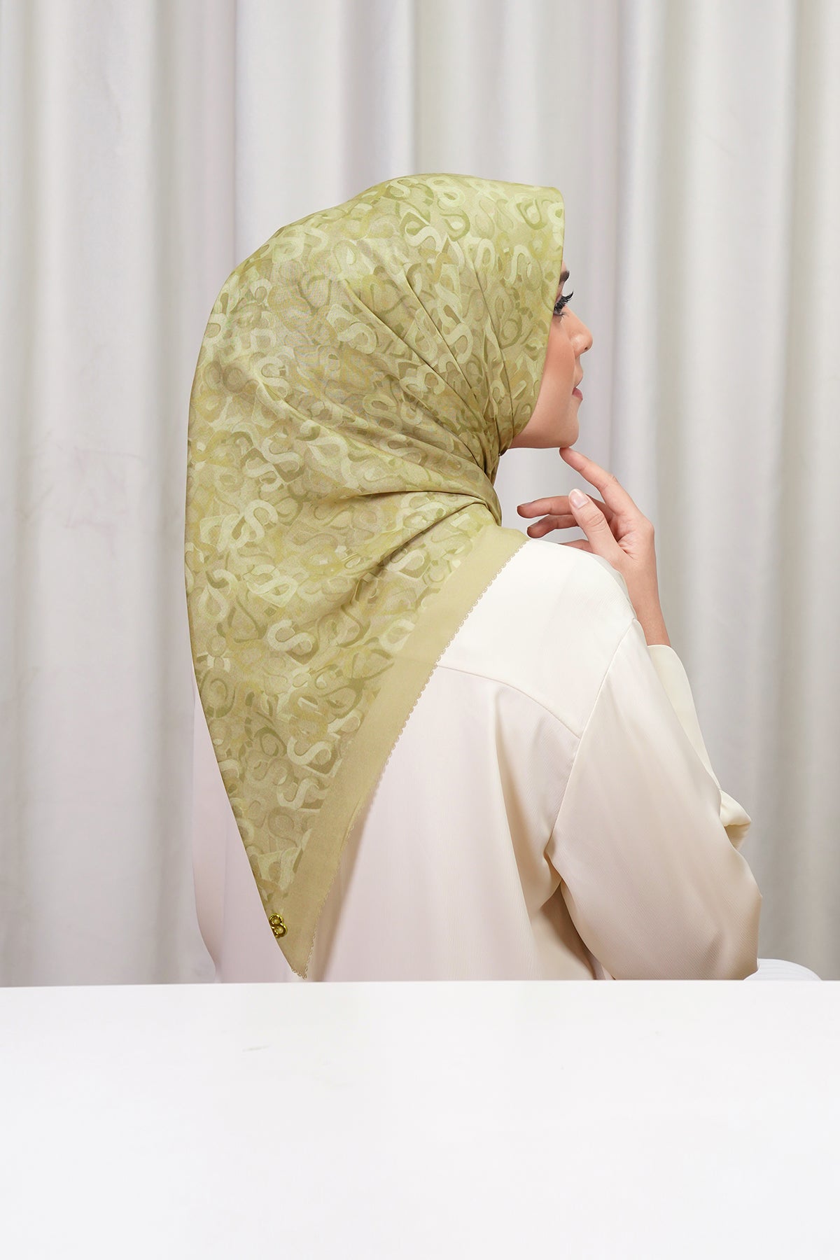 Samla Voile Square - Fall Leaf