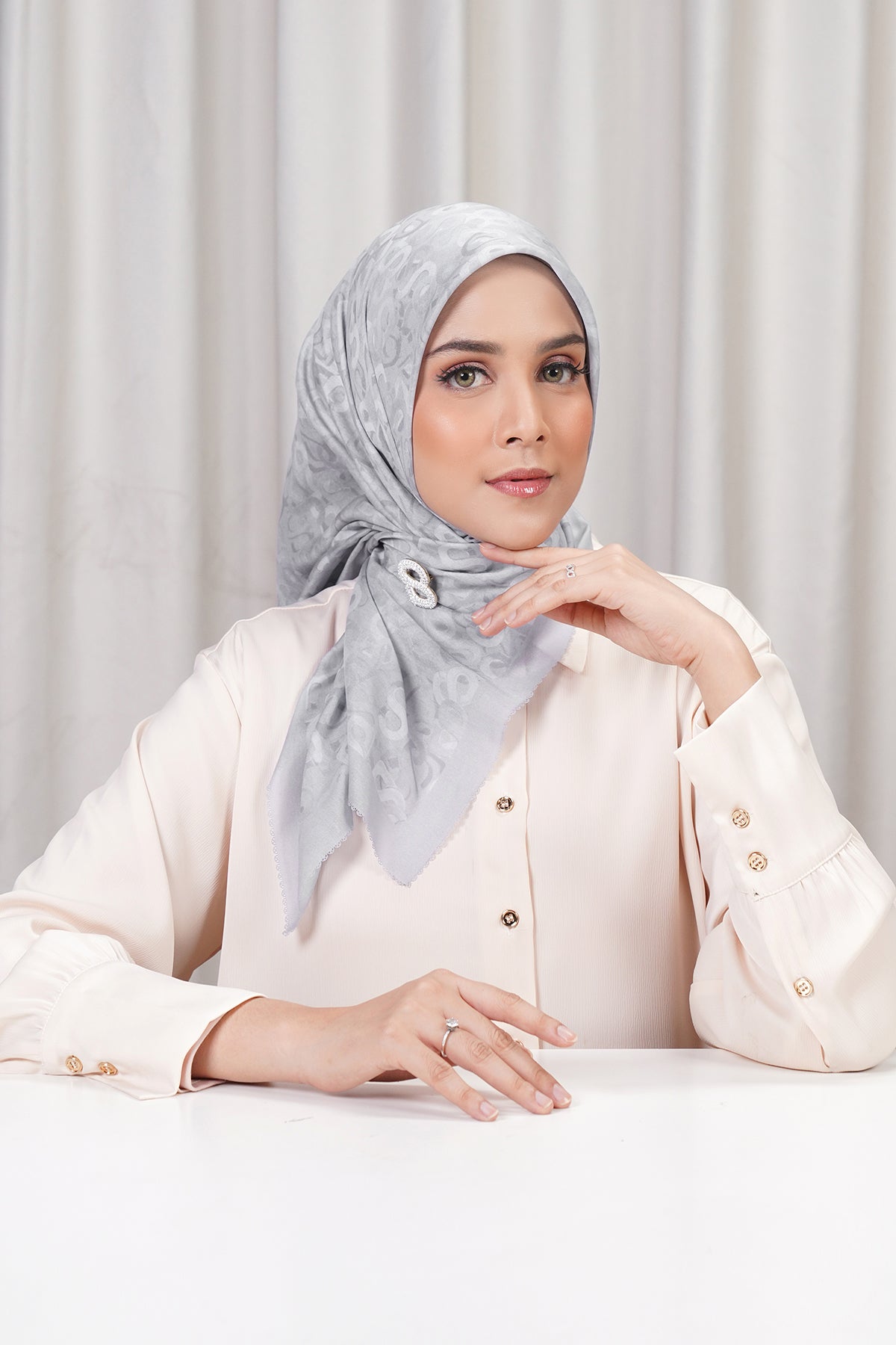 Samla Voile Square - Gray Violet