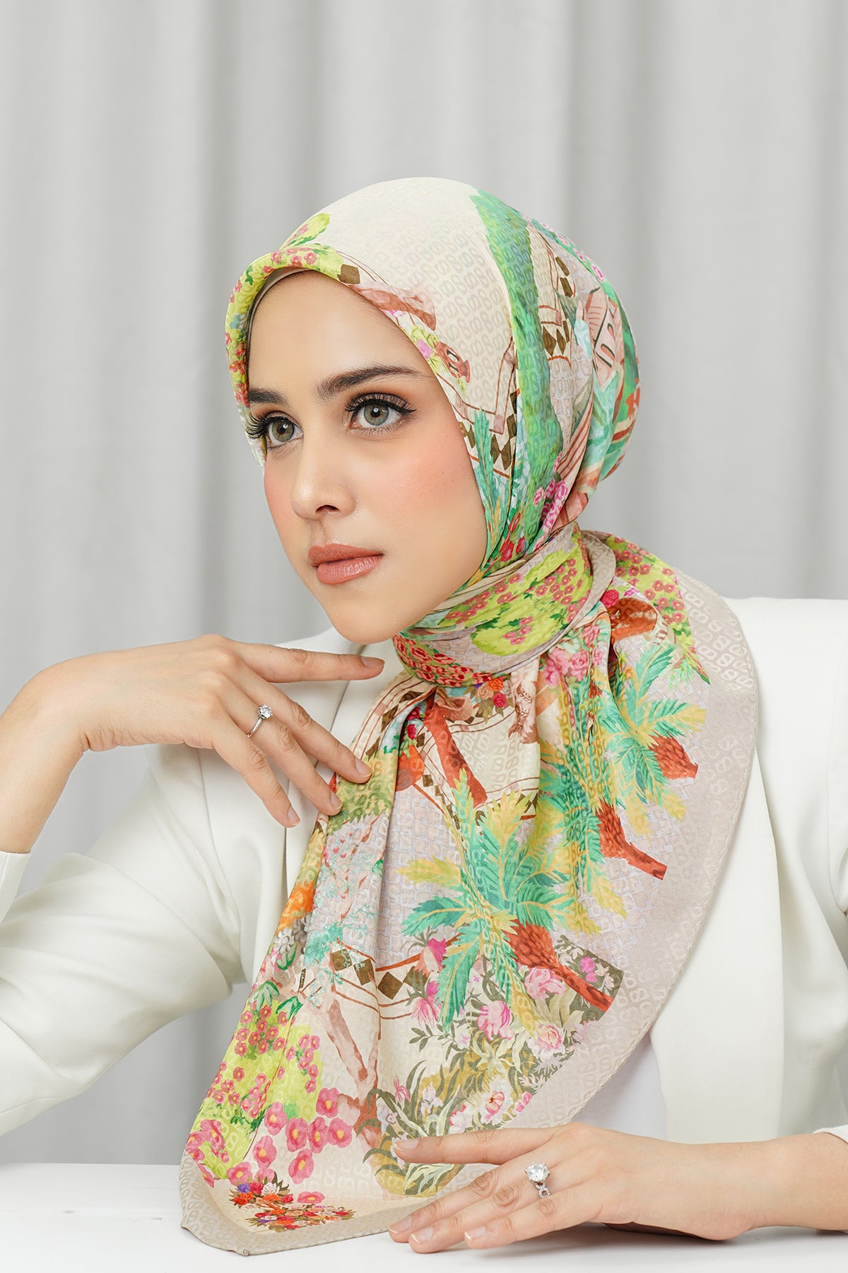 İpek Jakarlı Kare - Prince Garden Krem ve Mor