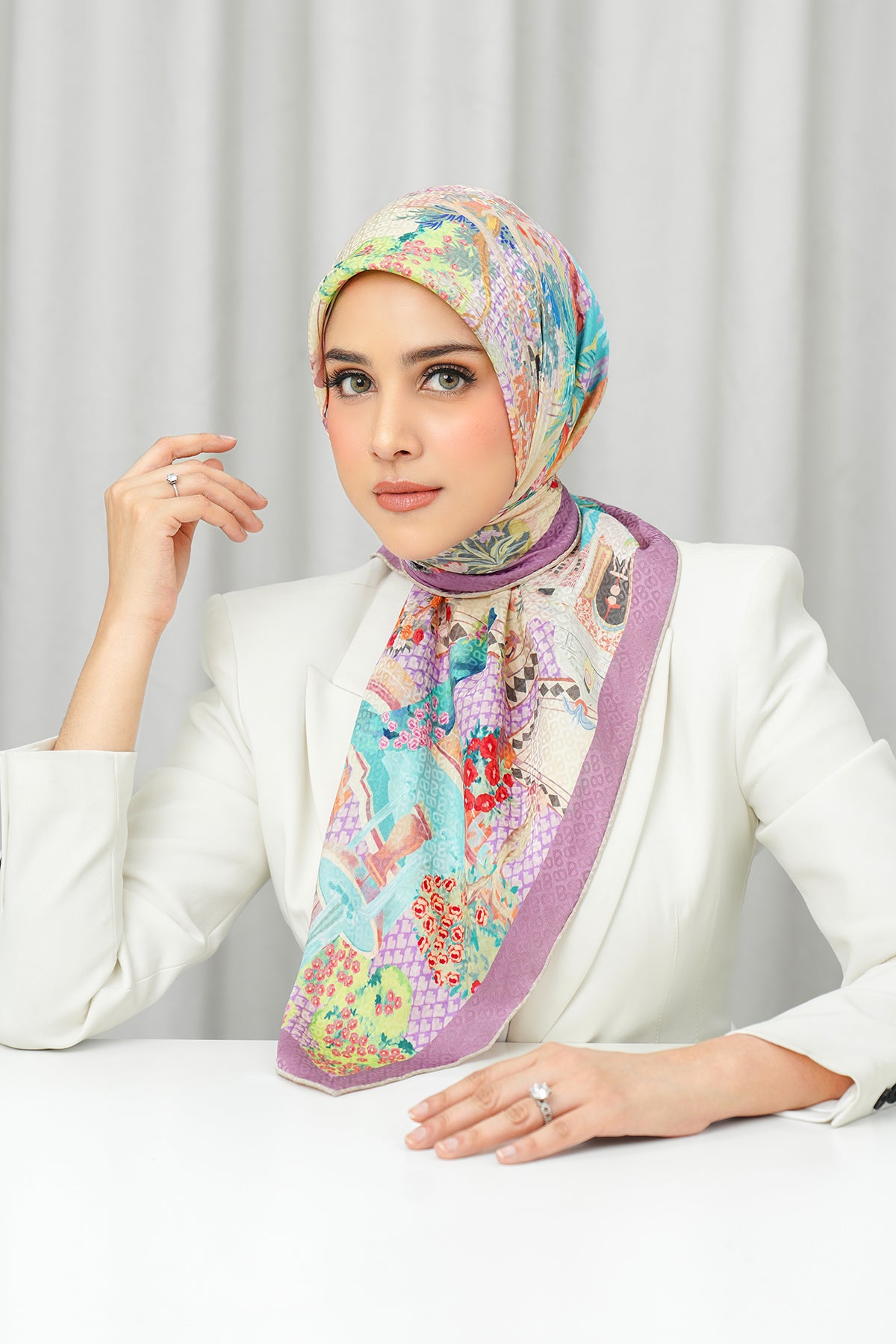 İpek Jakarlı Kare - Prince Garden Krem ve Mor