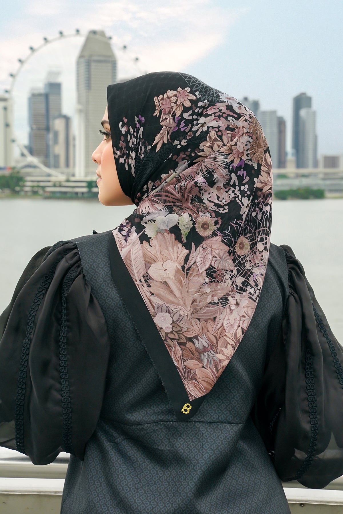 Singapur Meydanı - Siyah Kahve