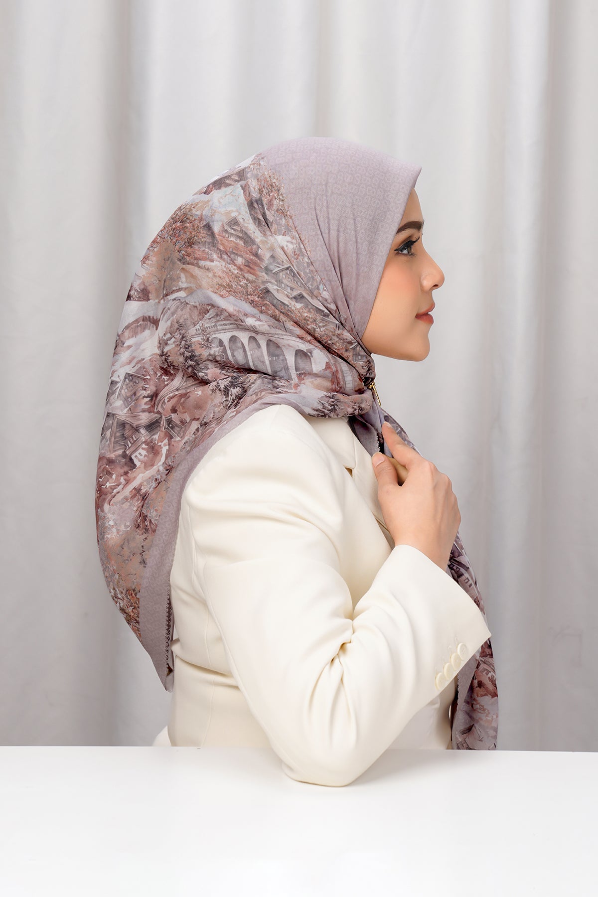 İsviçre Meydanı - Aster Alpinus