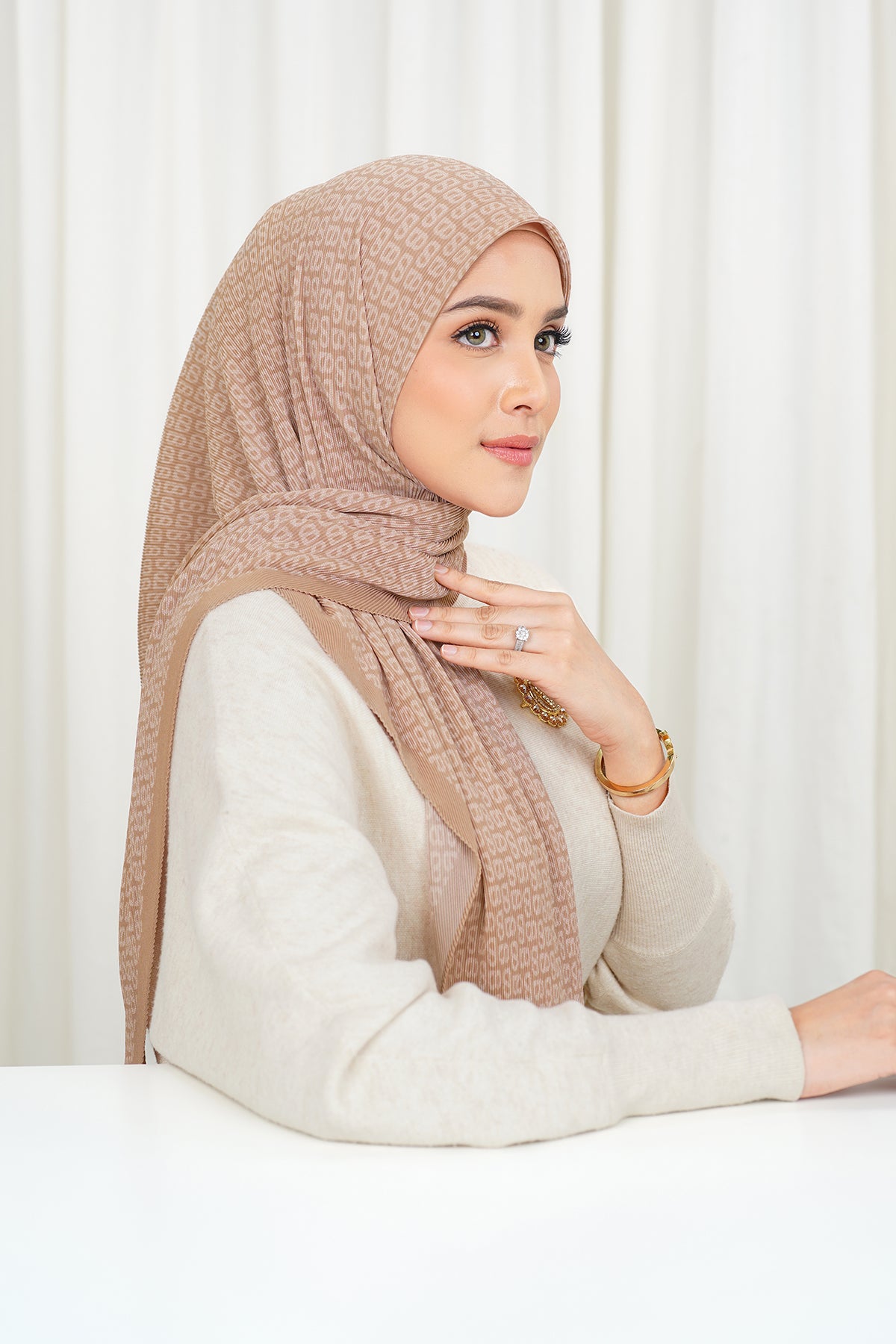 Tapis Pleated Square - Mocha