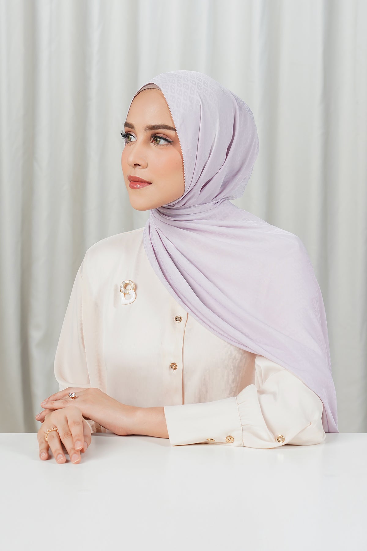 Tapis Satin Jacquard Shawl - Iris