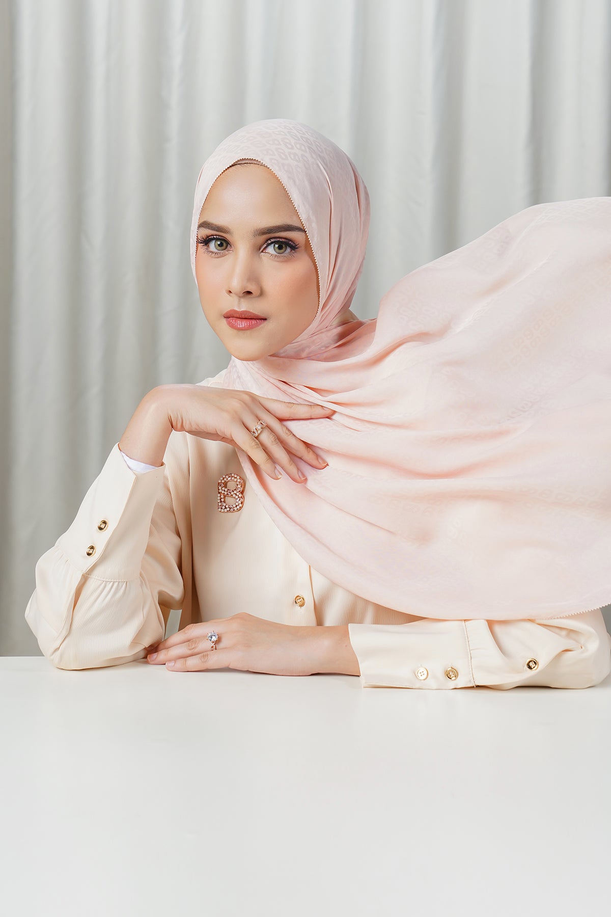 Tapis Satin Jacquard Shawl - Sepia Rose