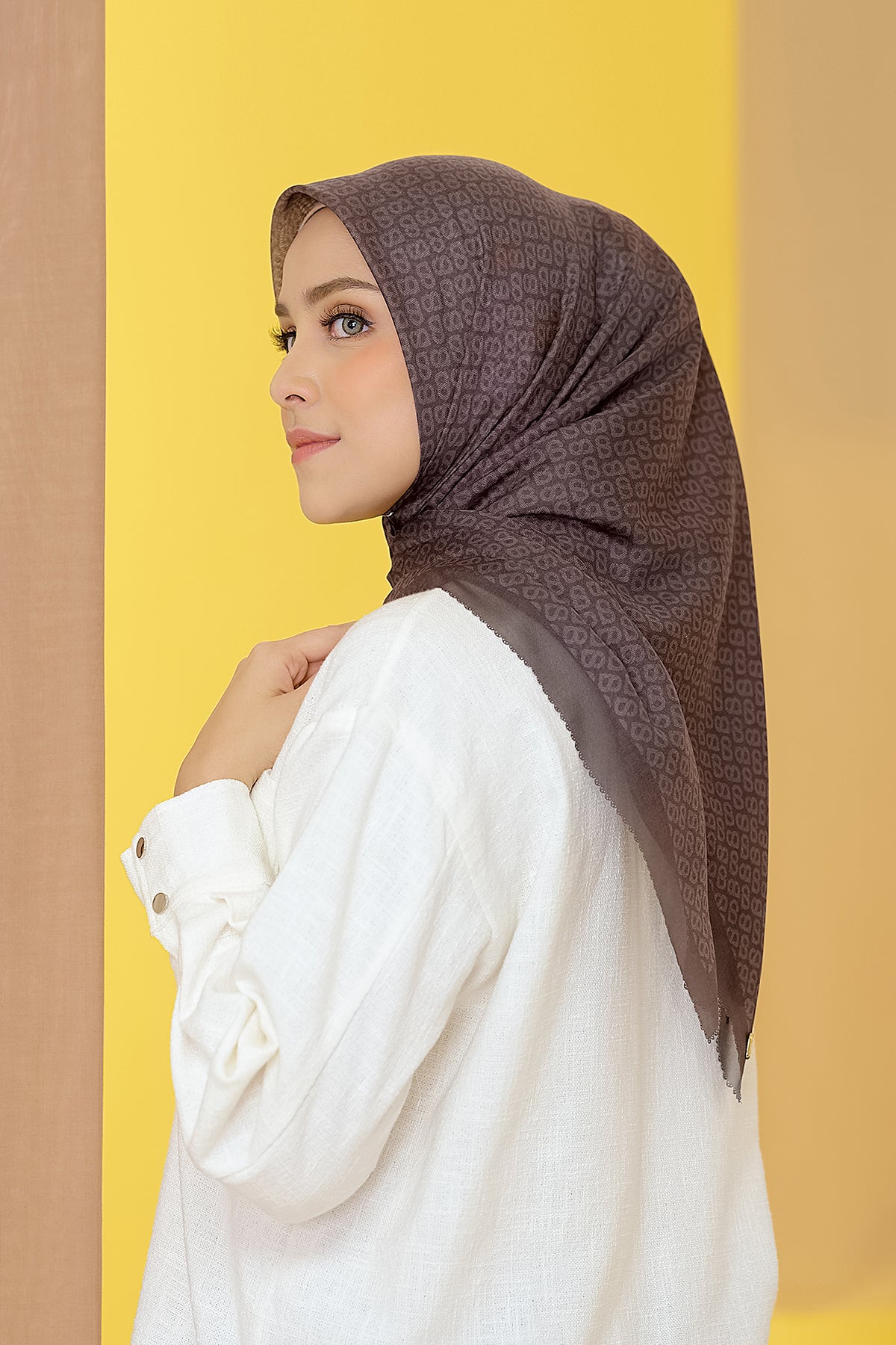 The Tapis Square - Cappuccino