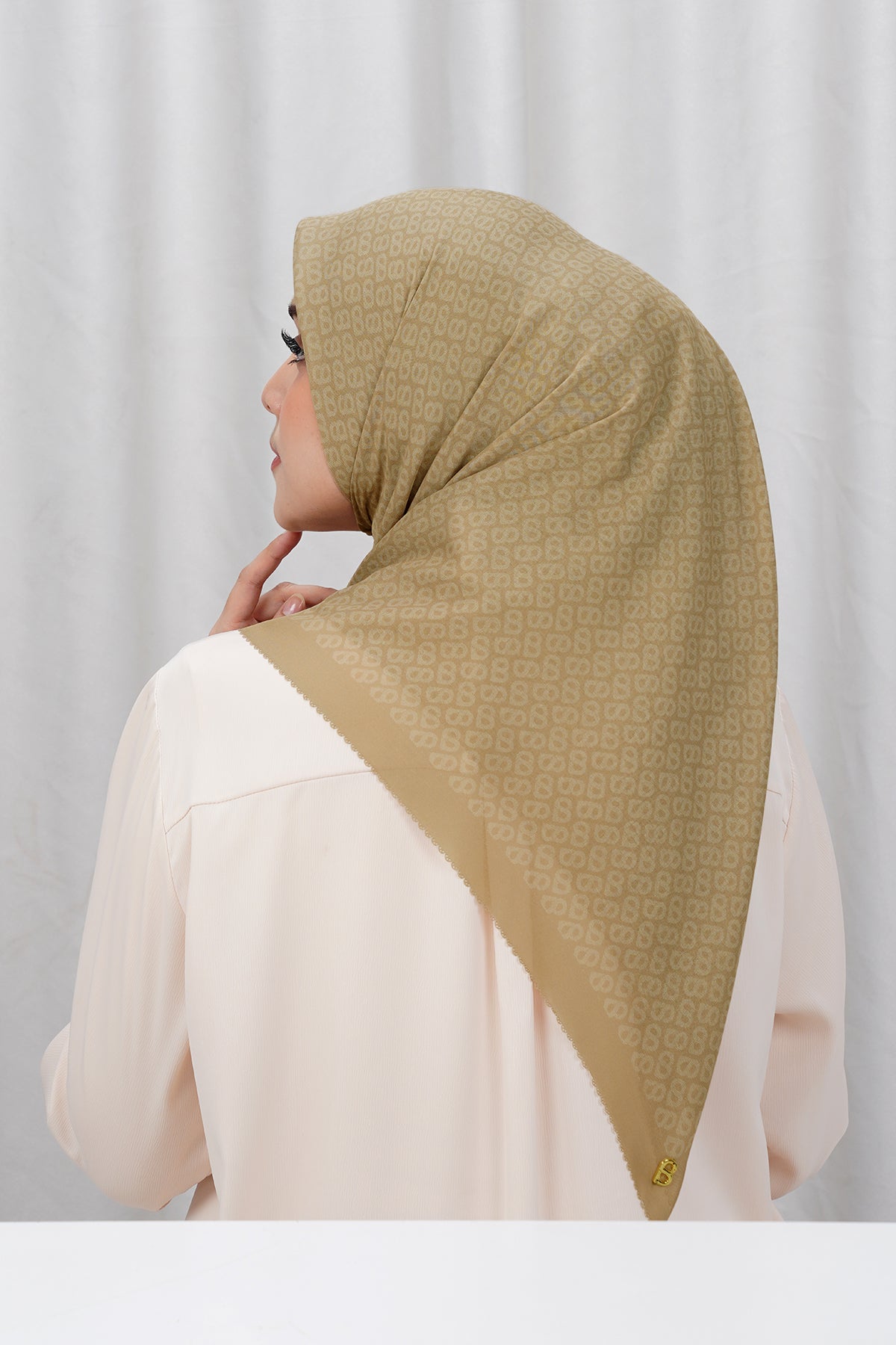 Tapis Square - Curry