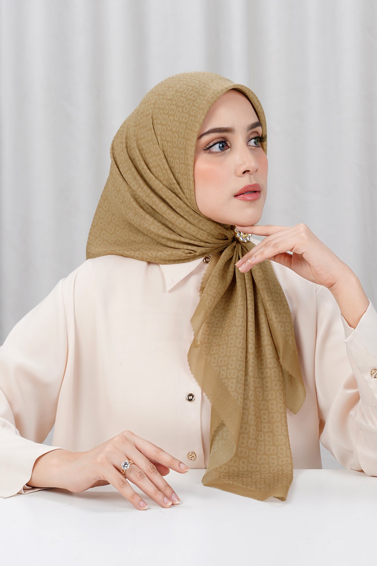 Tapis Square - Curry