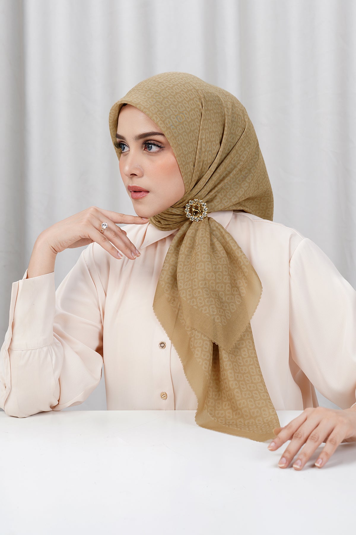 Tapis Square - Curry