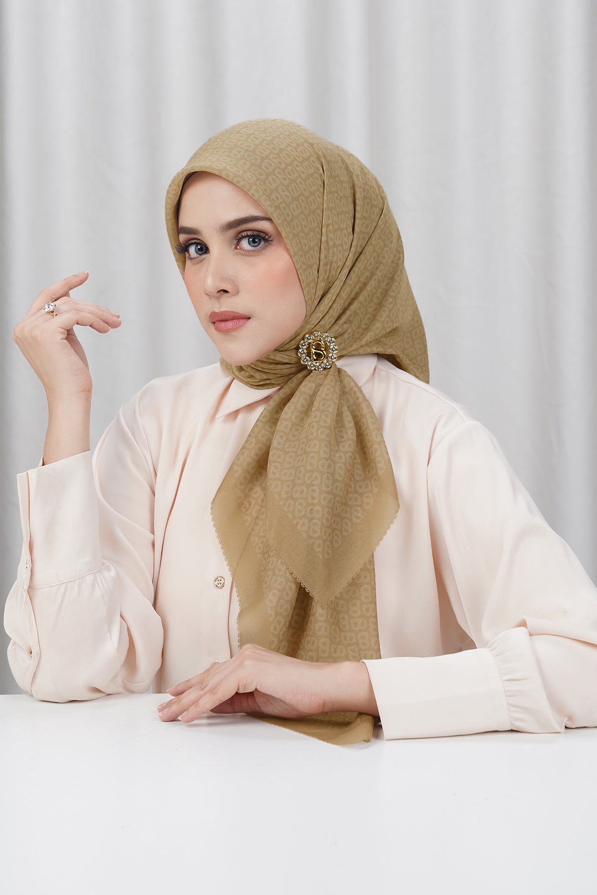 Tapis Square - Curry