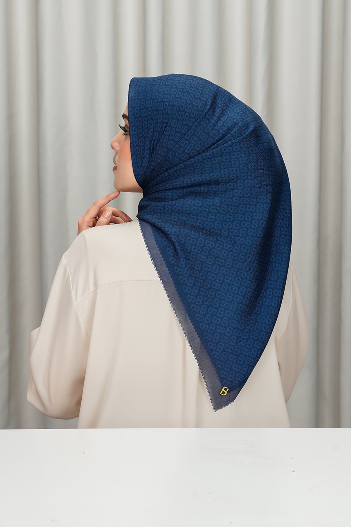 Tapis Square - Estate Blue