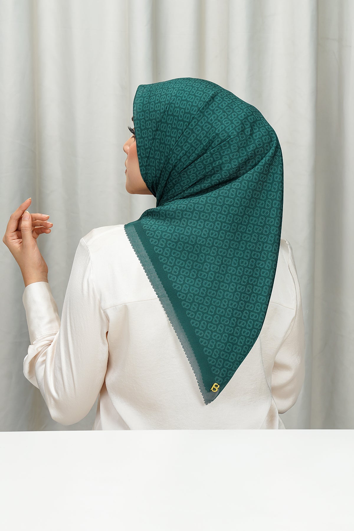 Tapis Square - Evergreen