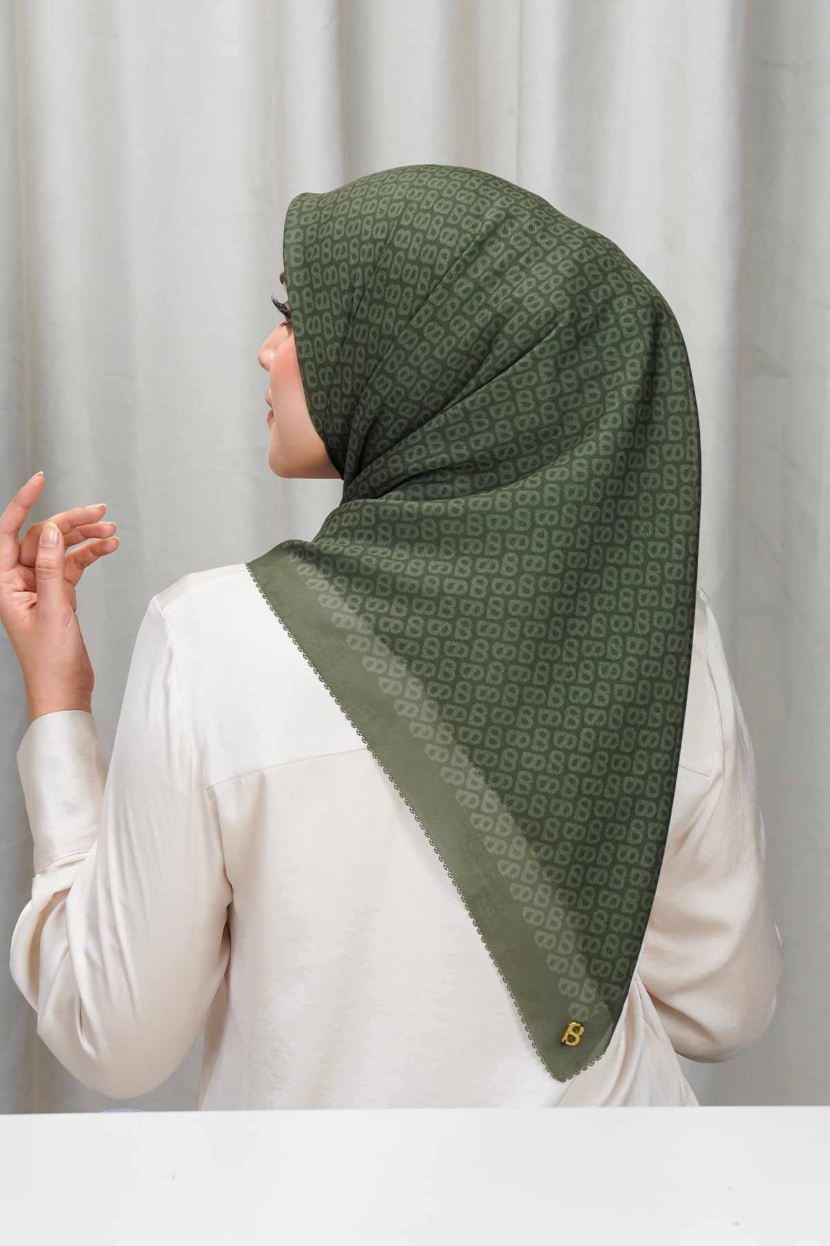 Tapis Square - Pesto