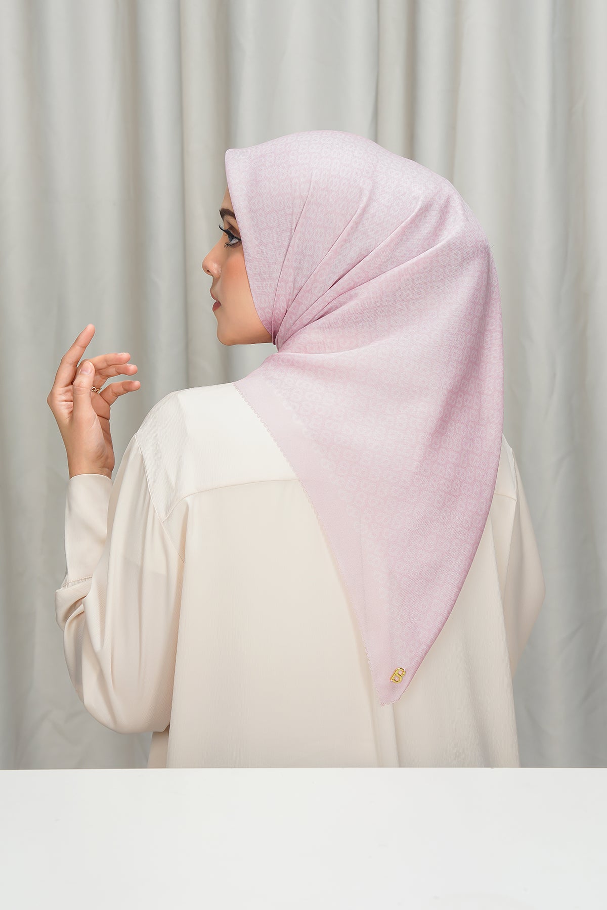 Tapis Square - Rose Quartz