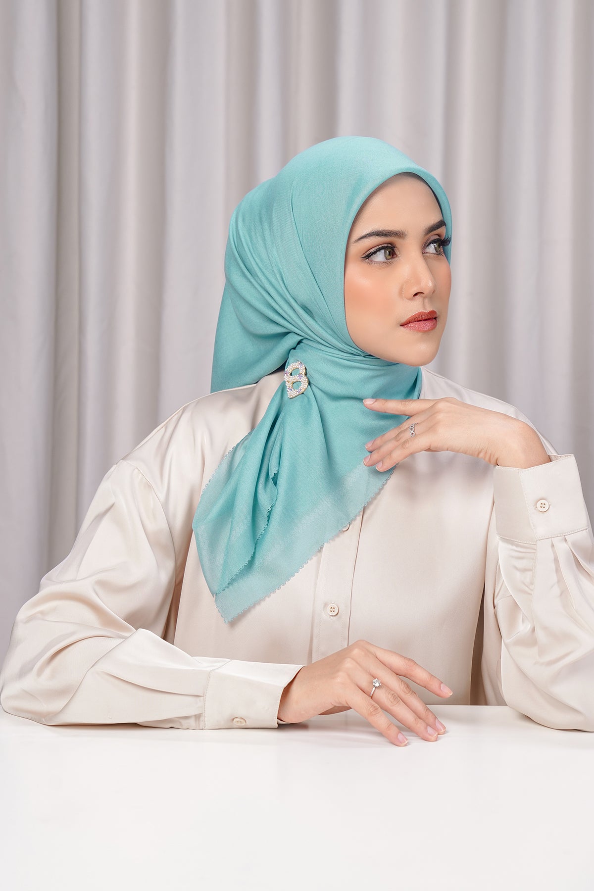 Bugünün Eşarbı - Akifer