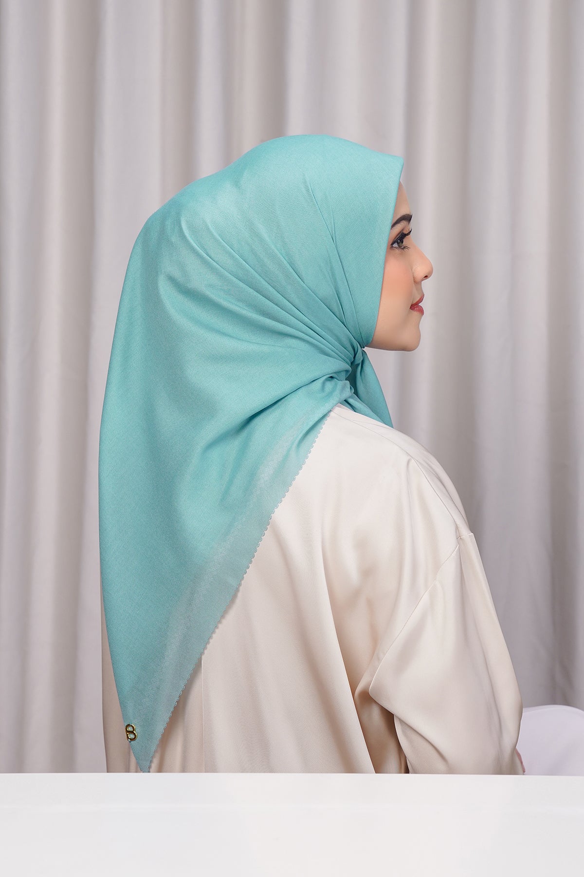 Bugünün Eşarbı - Akifer