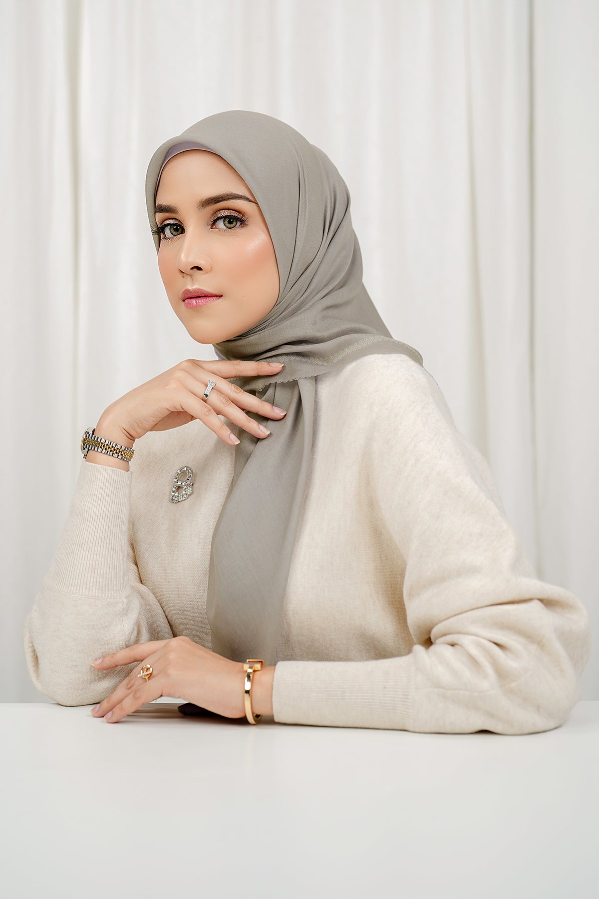 Bugünün Eşarbı - Griffin