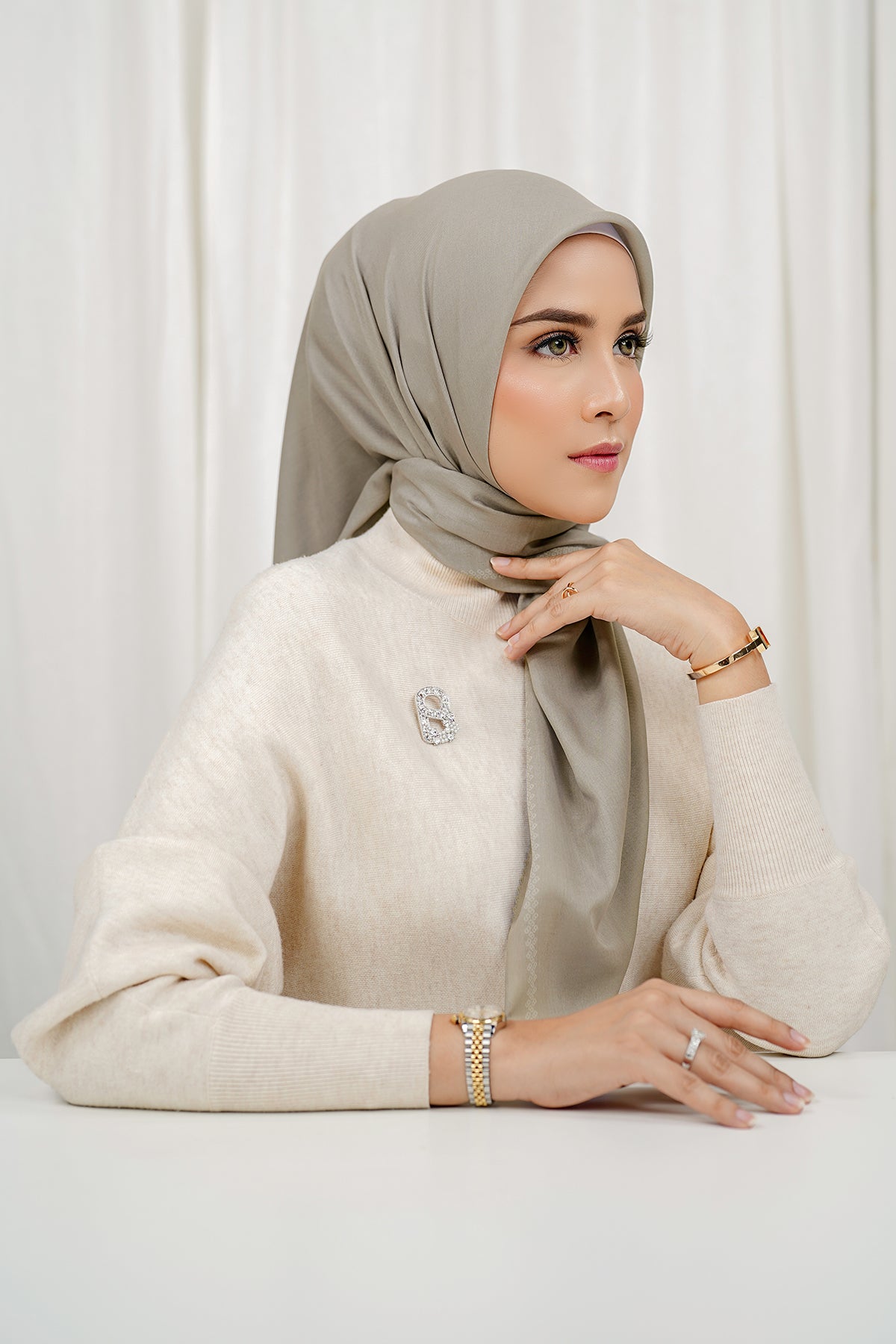 Bugünün Eşarbı - Griffin